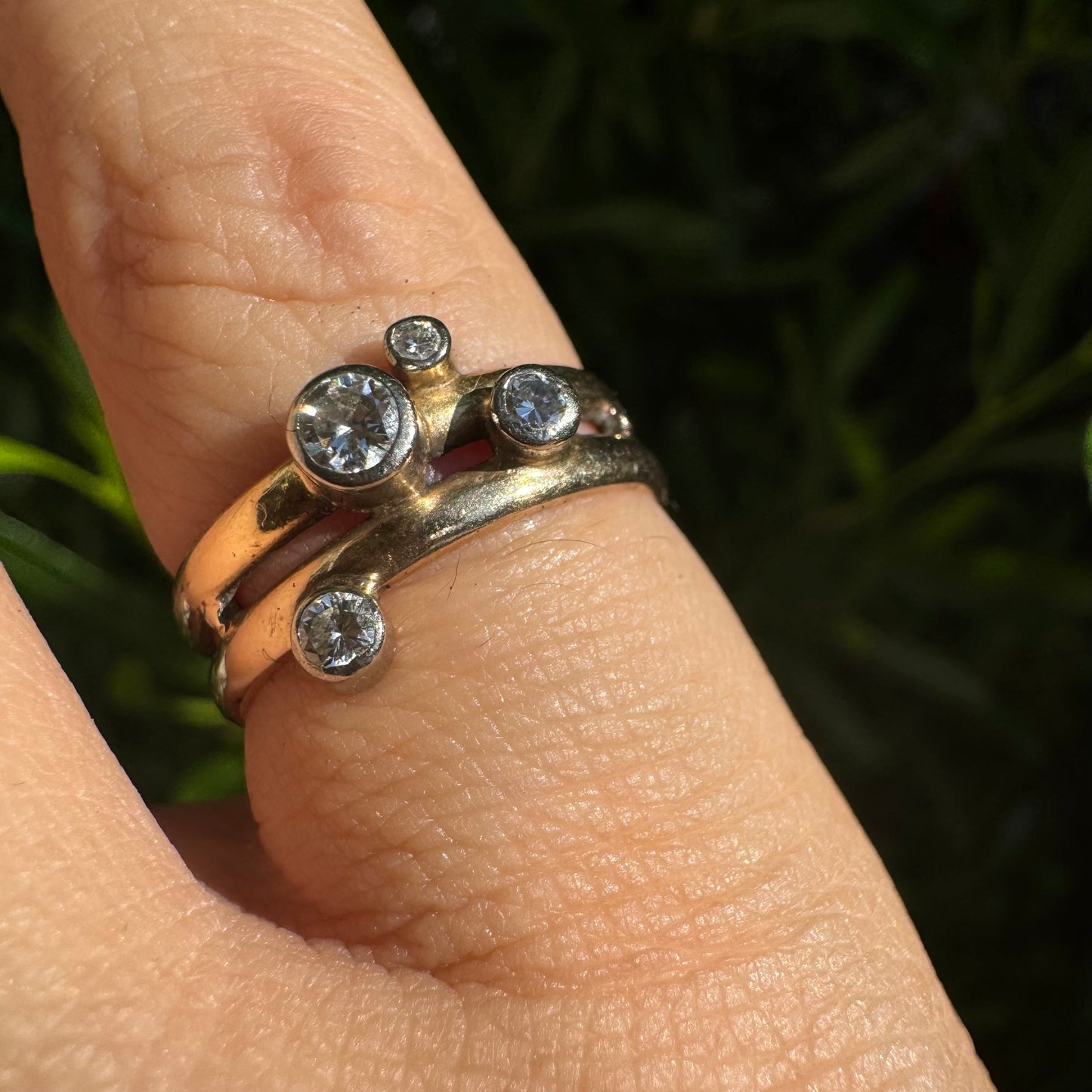 טבעת זהב 14 קראט משובצת יהלומים