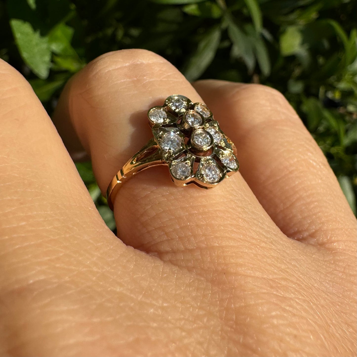 14K gold ring set with Diamonds