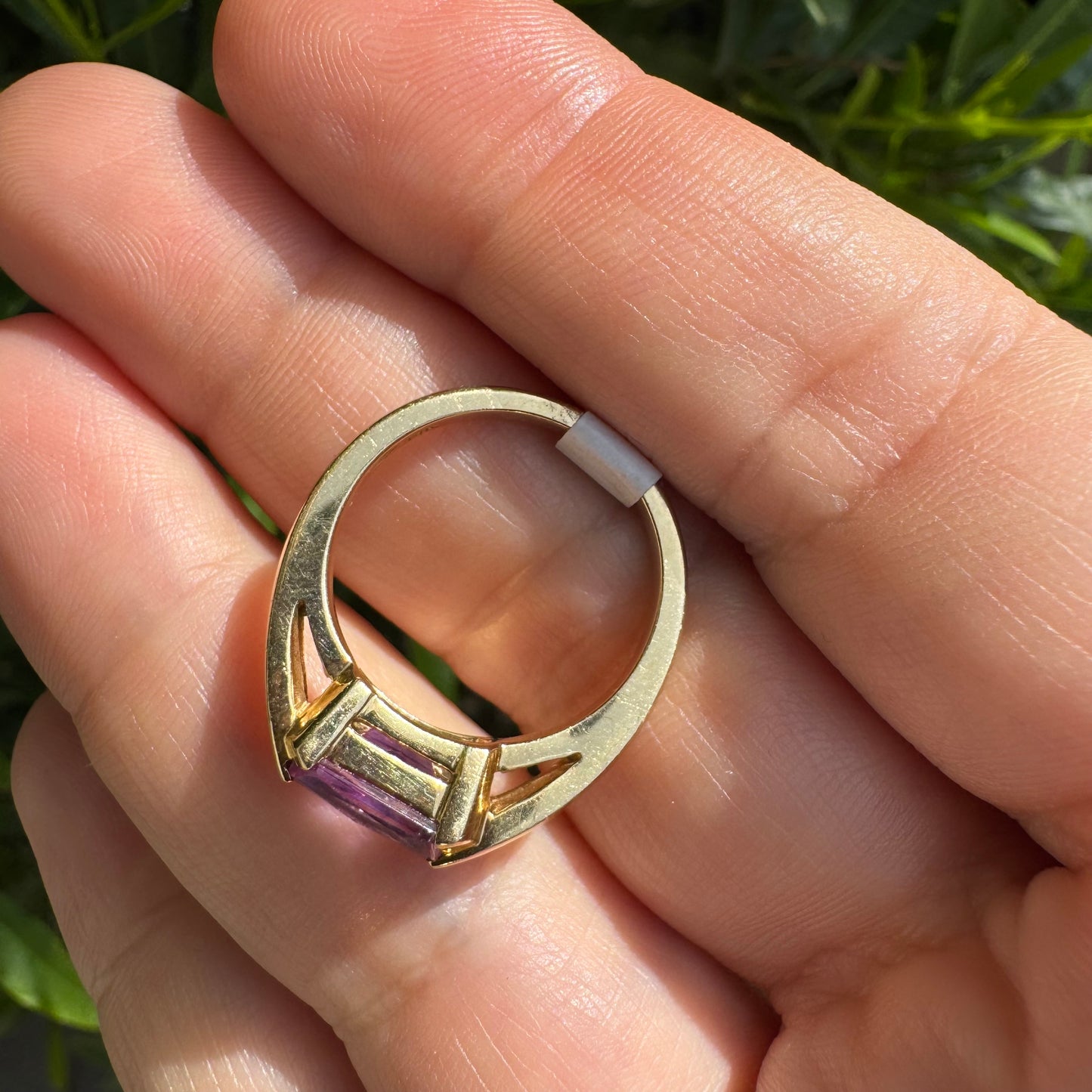 14K gold ring set with Amethyst & Diamonds