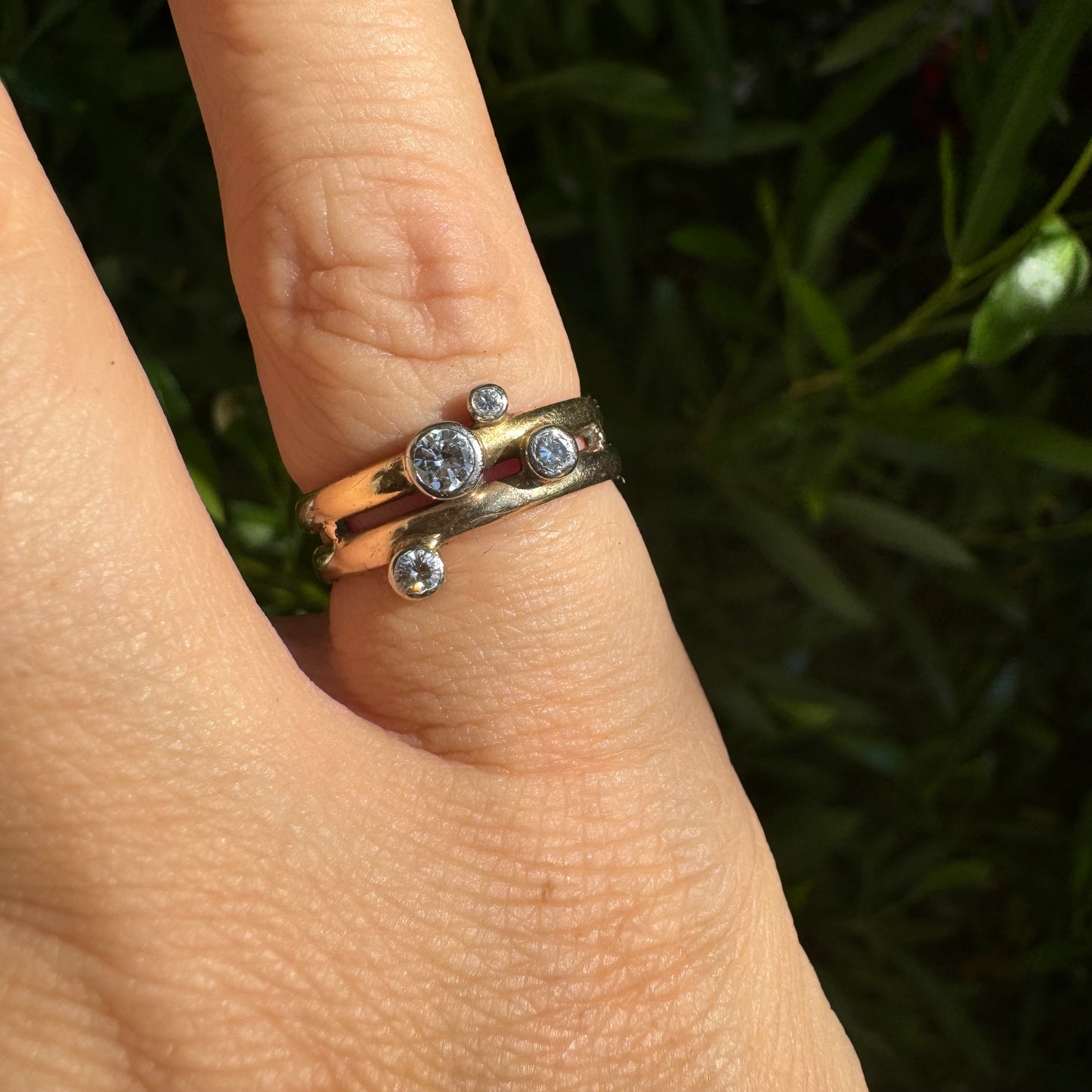 טבעת זהב 14 קראט משובצת יהלומים