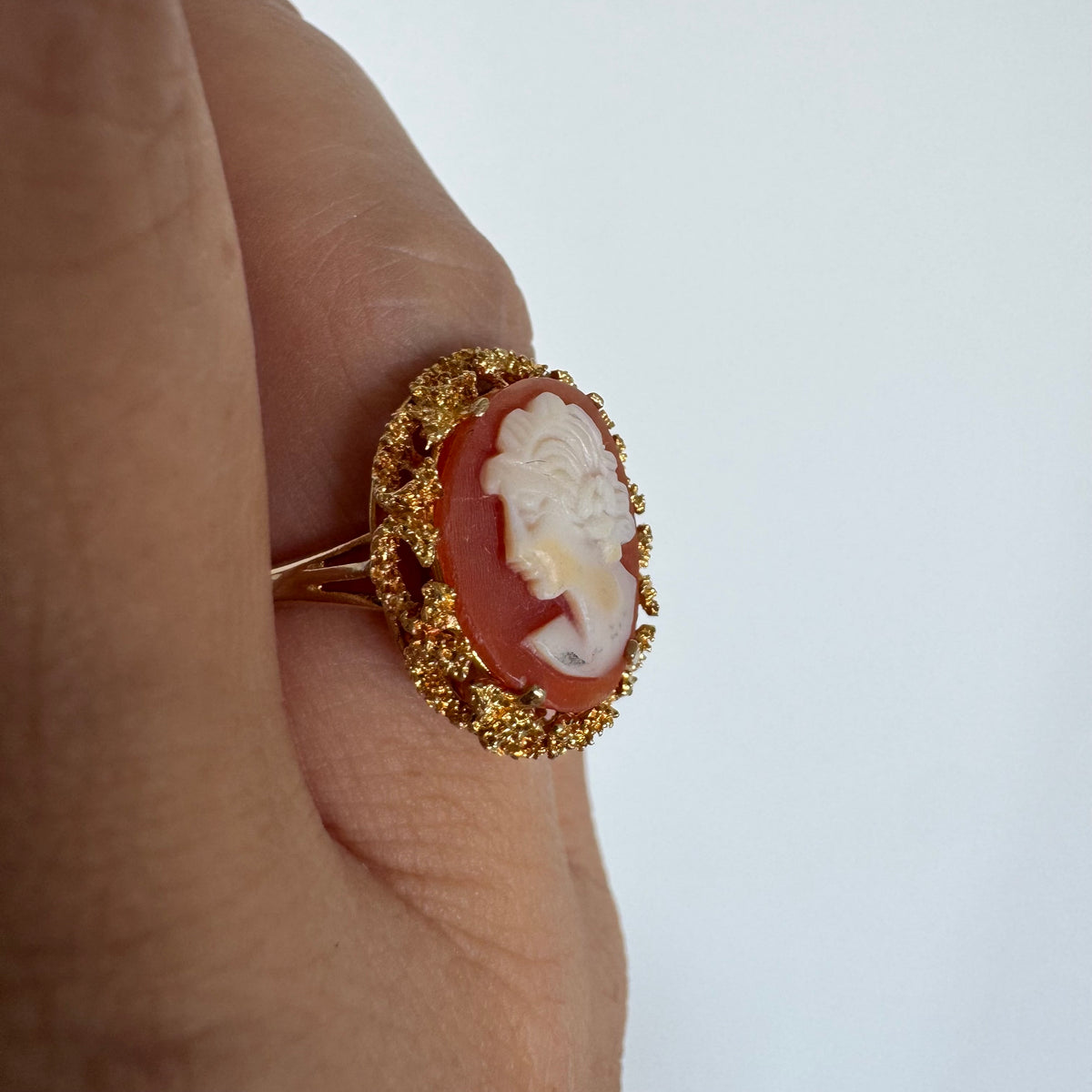 14K gold Cameo ring featuring an oval carved female profile