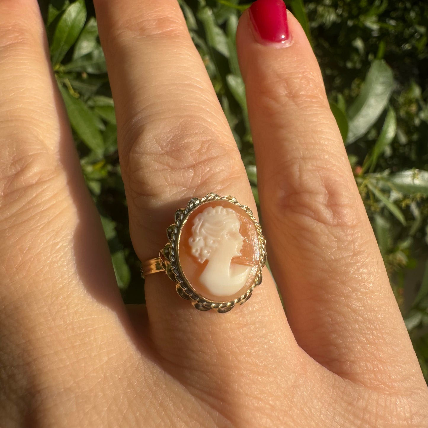 10K gold Cameo ring