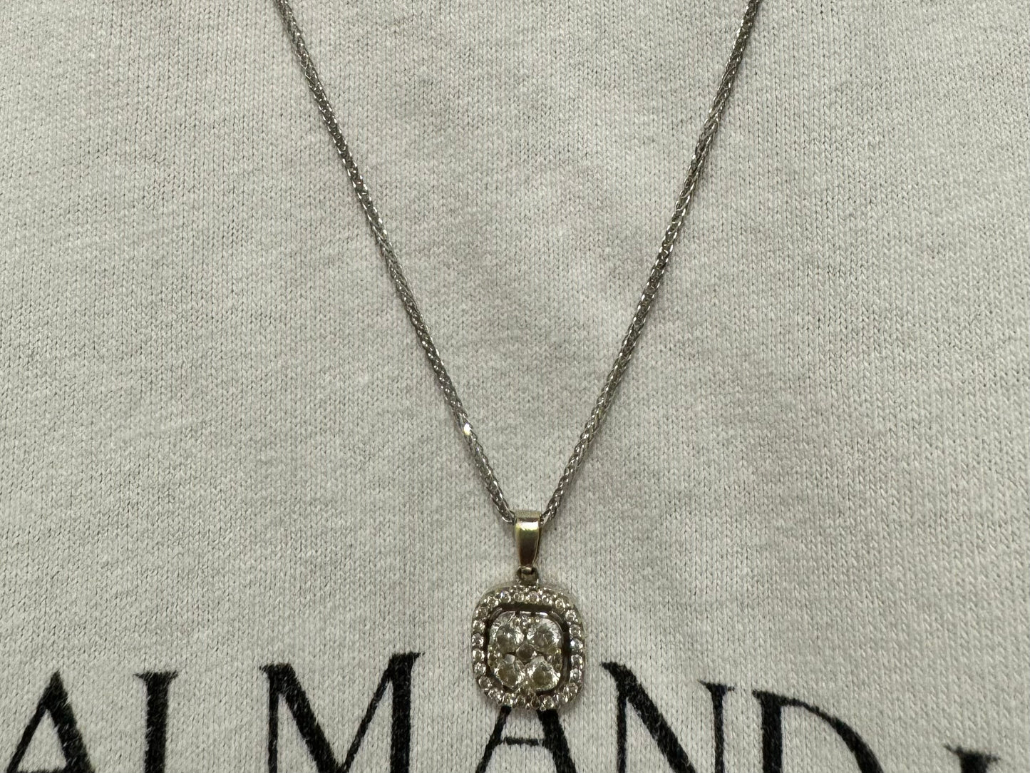 שרשרת זהב 14K משובצת יהלומים