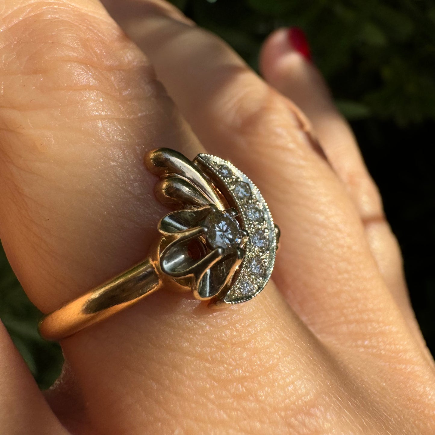 טבעת זהב 14K משובצת יהלומים