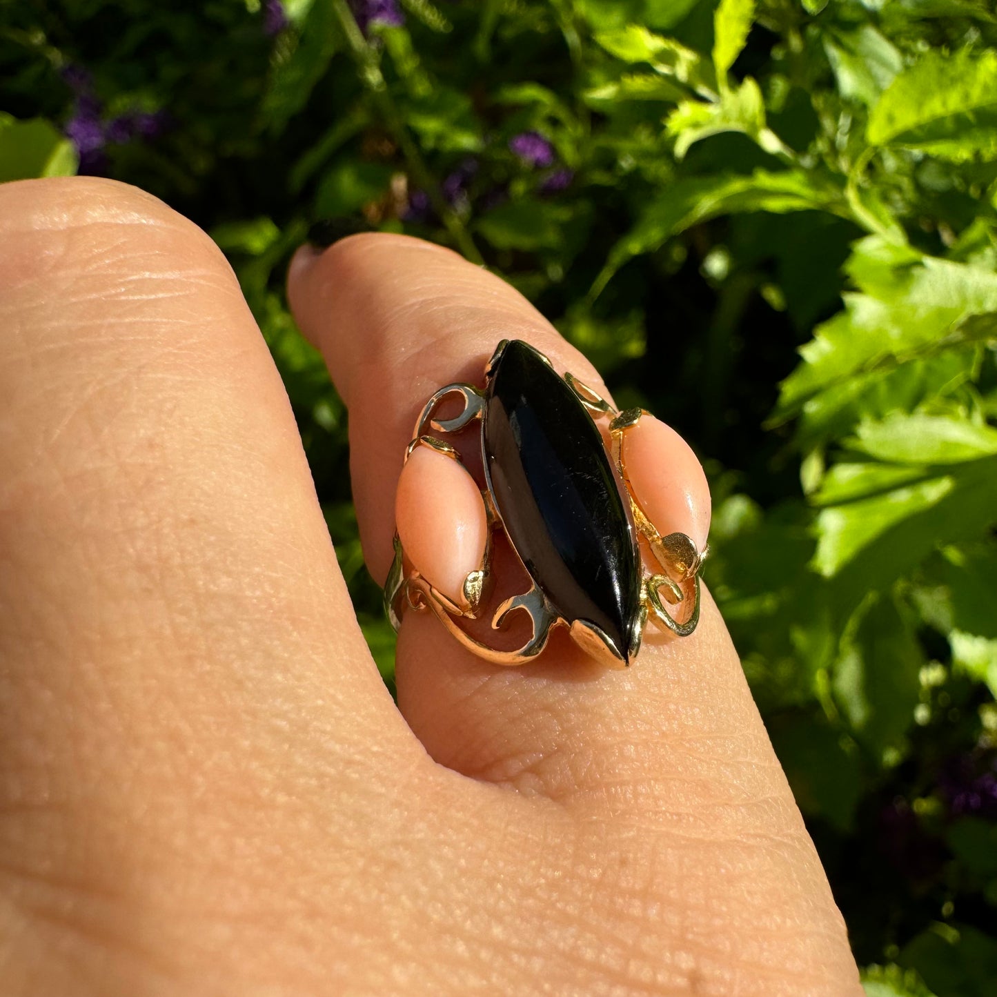 14K gold ring set with Black Onyx & Coral