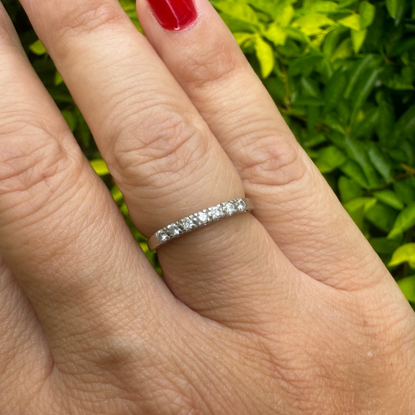 טבעת זהב 14K משובצת יהלומים