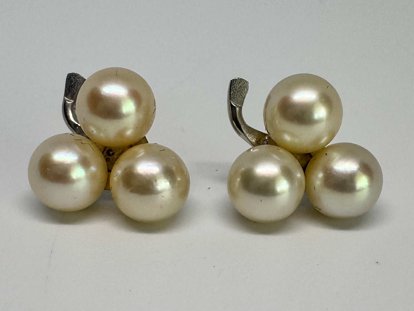 14K gold Stud Earrings set with Pearls