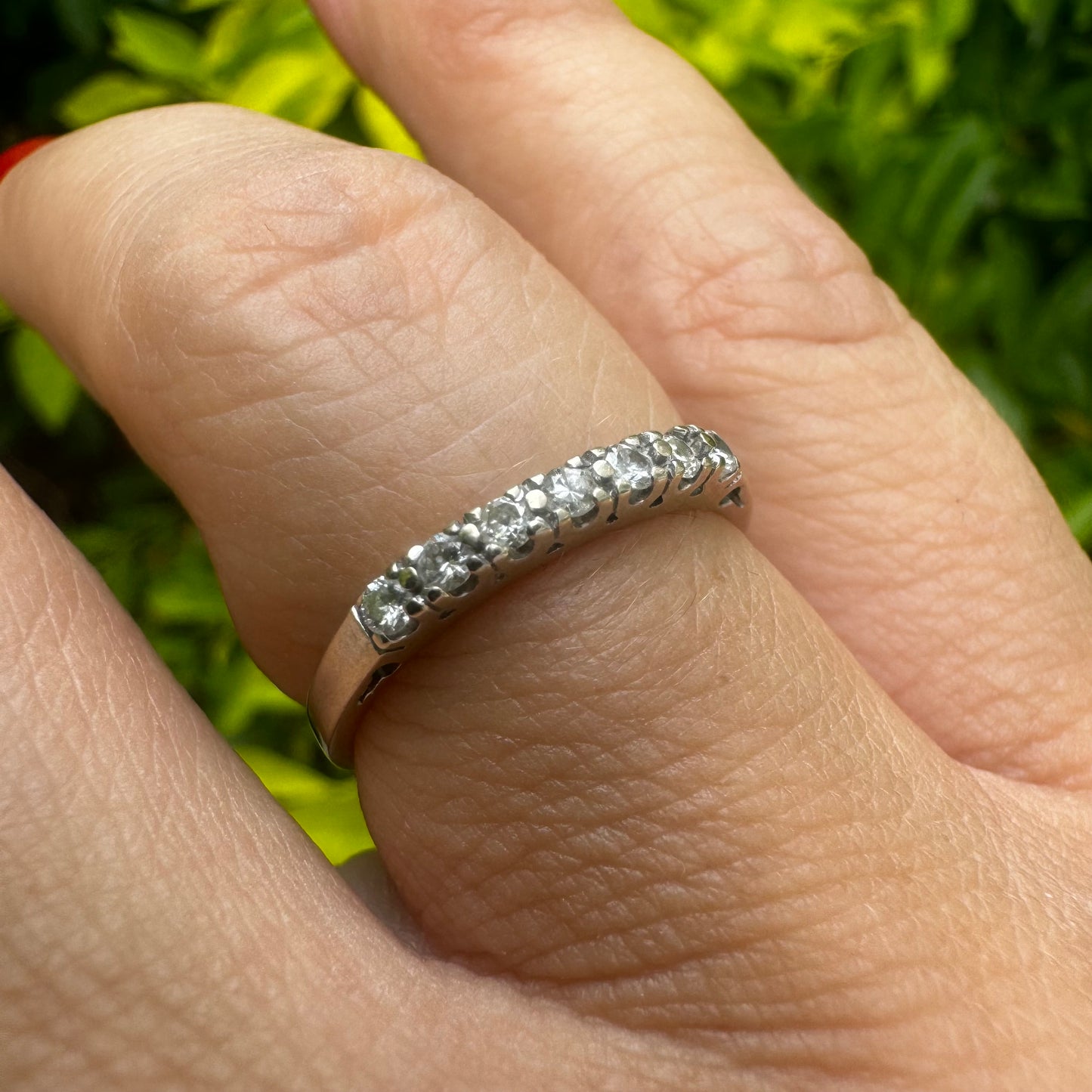 טבעת זהב 14K משובצת יהלומים