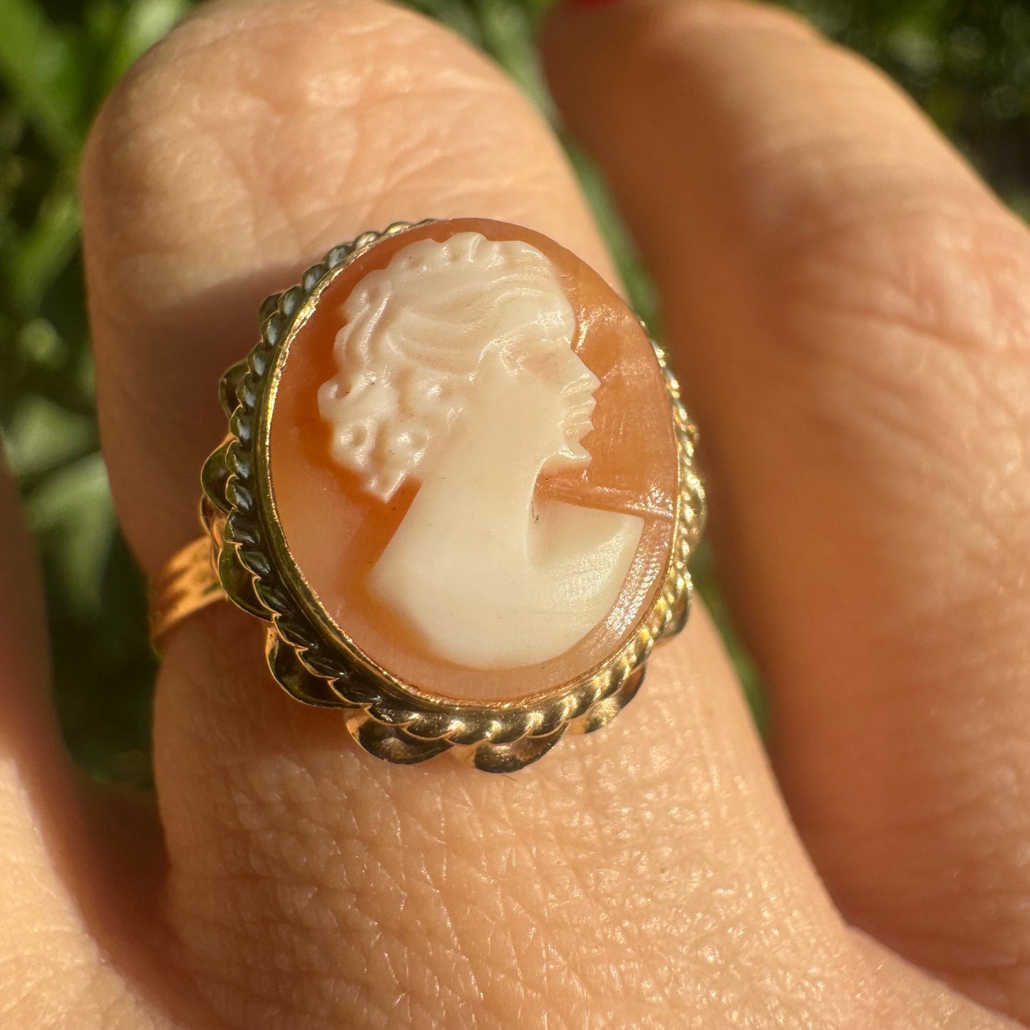 10K gold Cameo ring