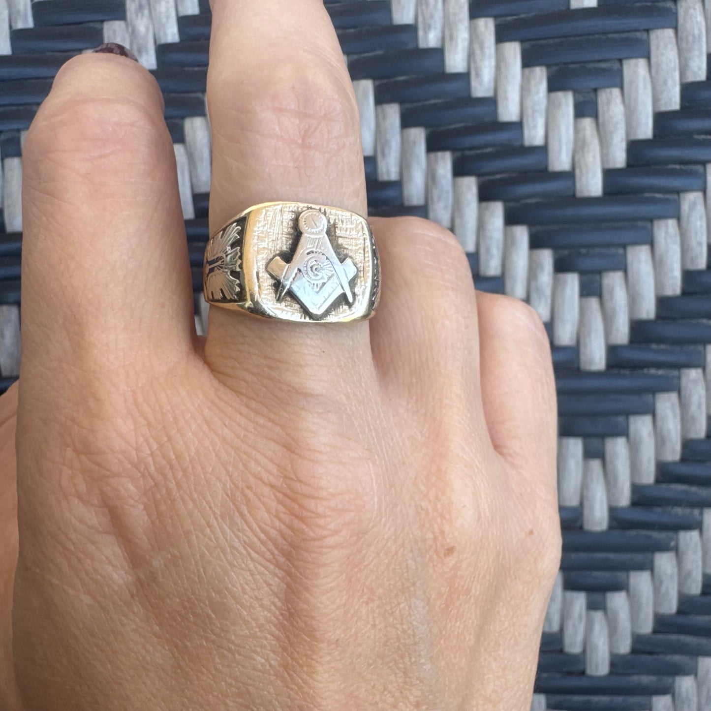 14K gold vintage Masonic ring featuring the iconic square and compass emblem.