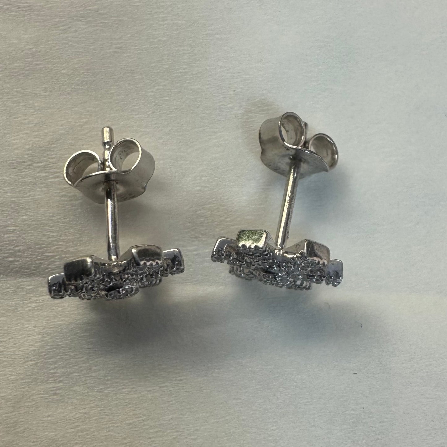 14K gold stud earrings set with Diamonds