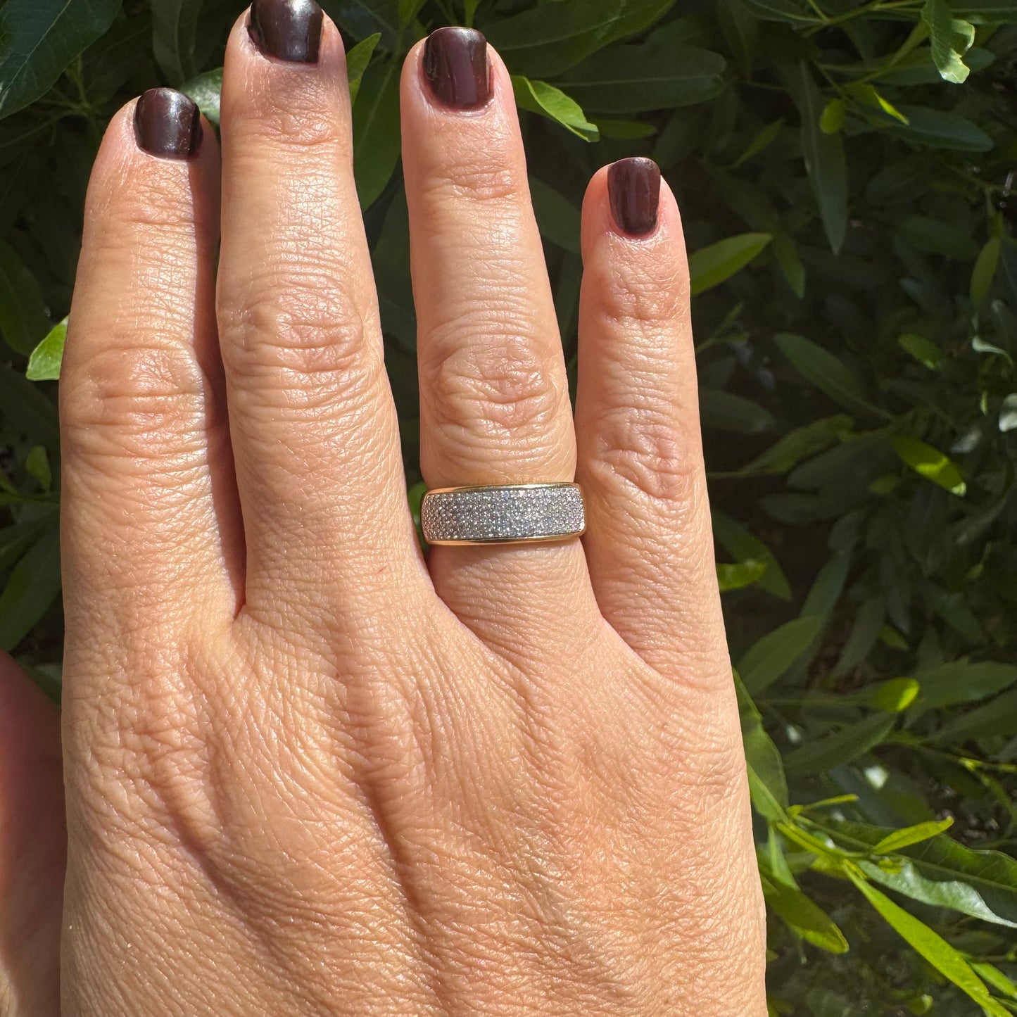 14K gold ring set with Diamonds