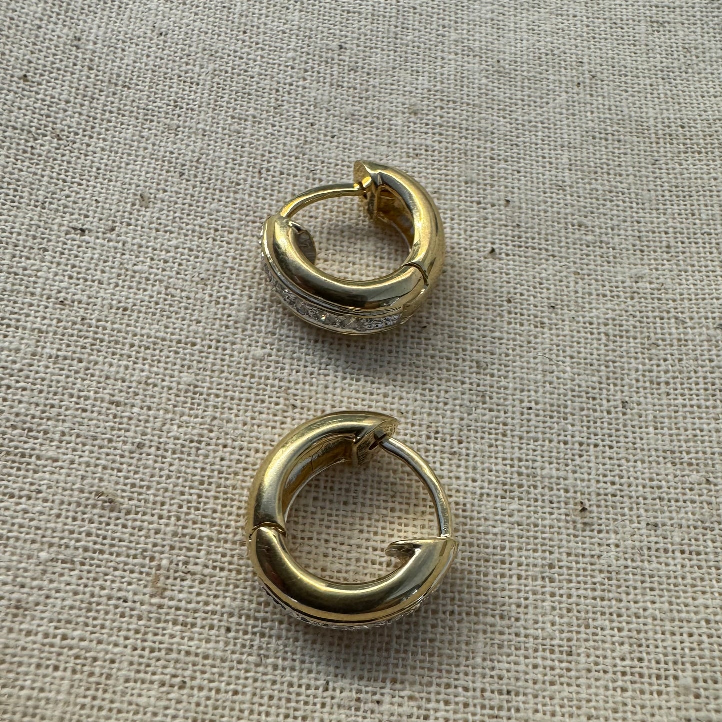 14K gold hoop earrings set with Diamonds