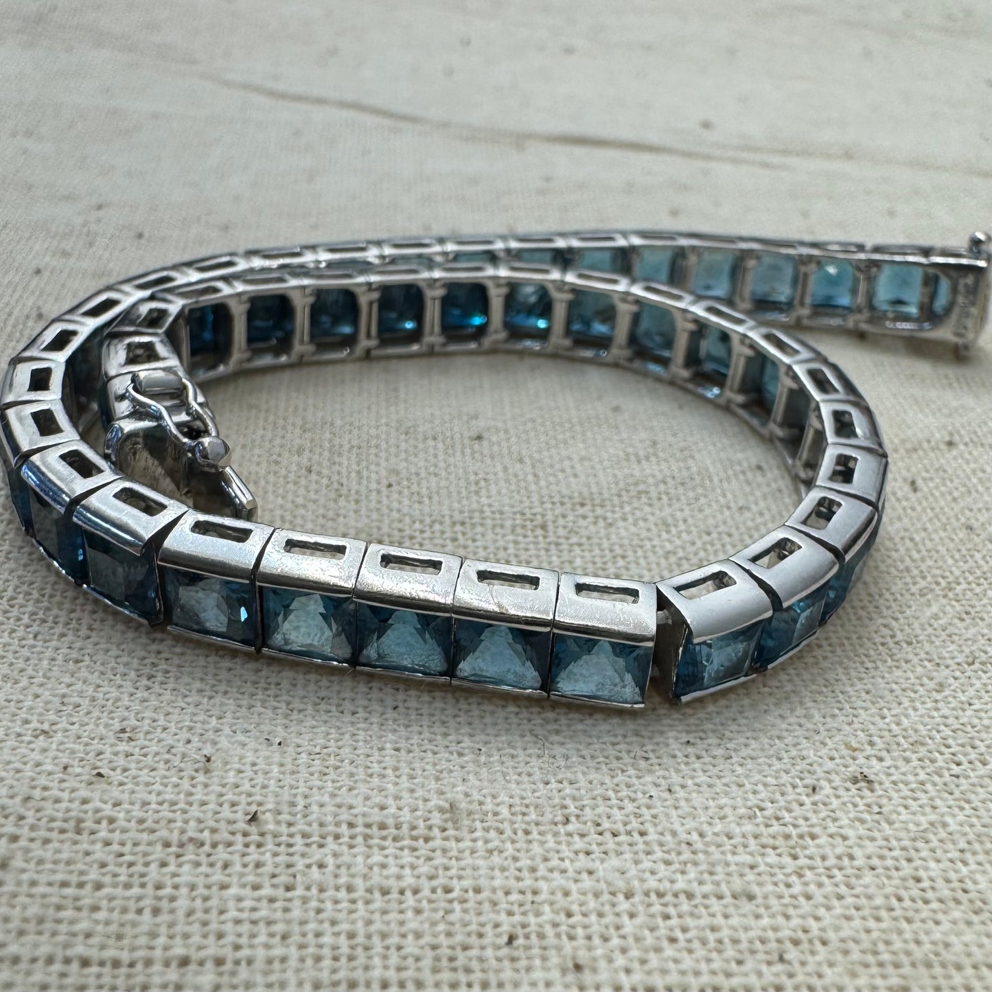 18K gold H.Stern bracelet set with Blue Topaz