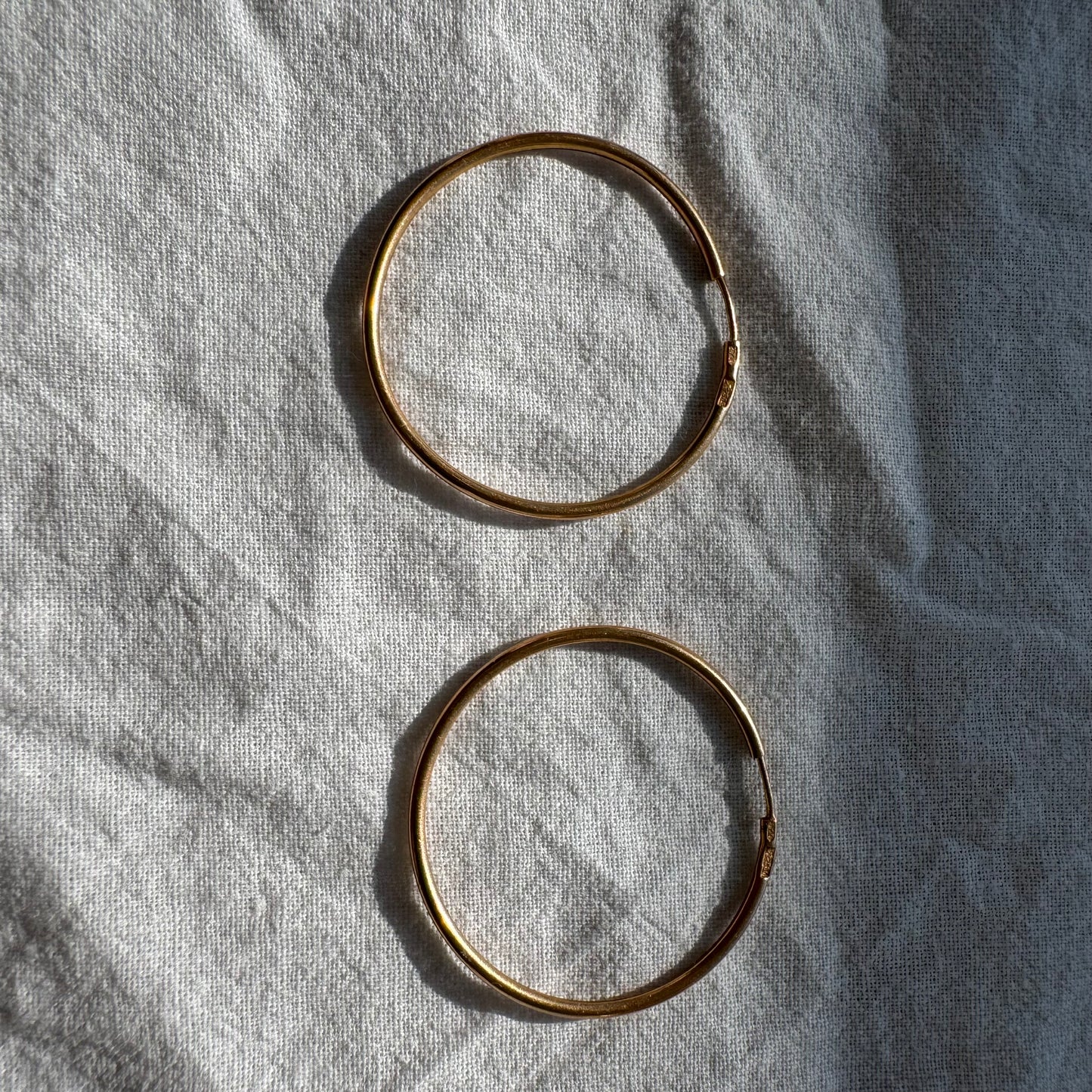 Classic 14K gold hoop earrings