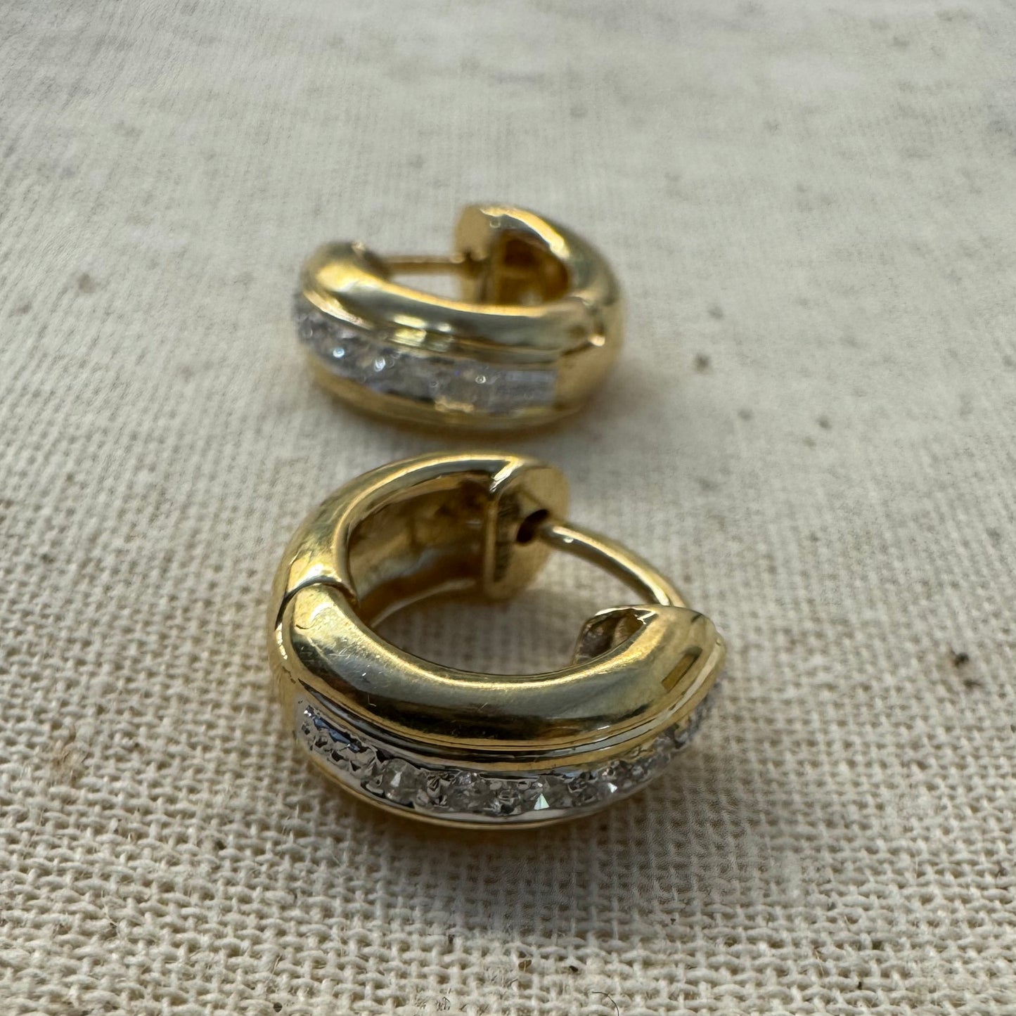 14K gold hoop earrings set with Diamonds