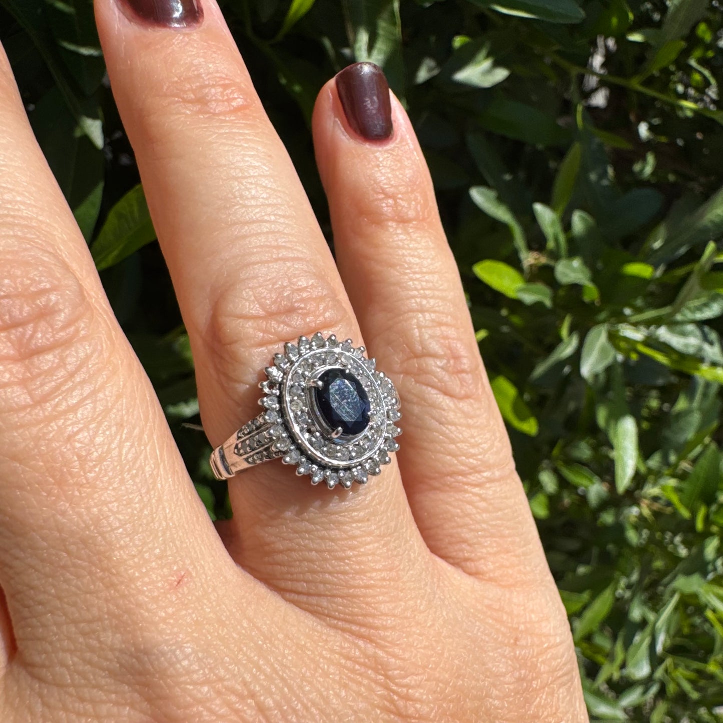 טבעת זהב 14K משובצת ספיר ויהלומים