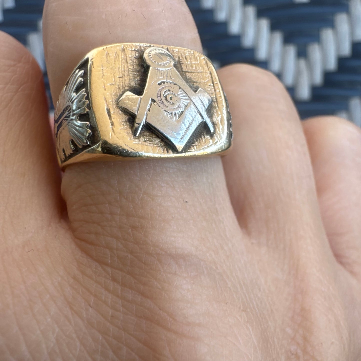 14K gold vintage Masonic ring featuring the iconic square and compass emblem.