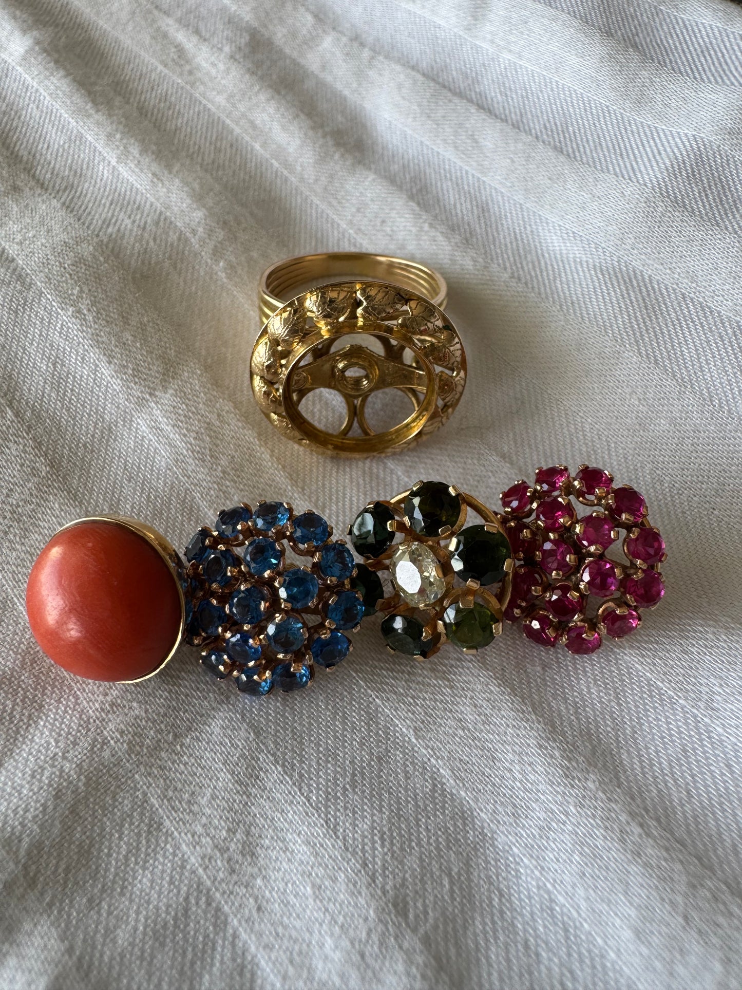 18K gold interchangeable ring — four rings in one
