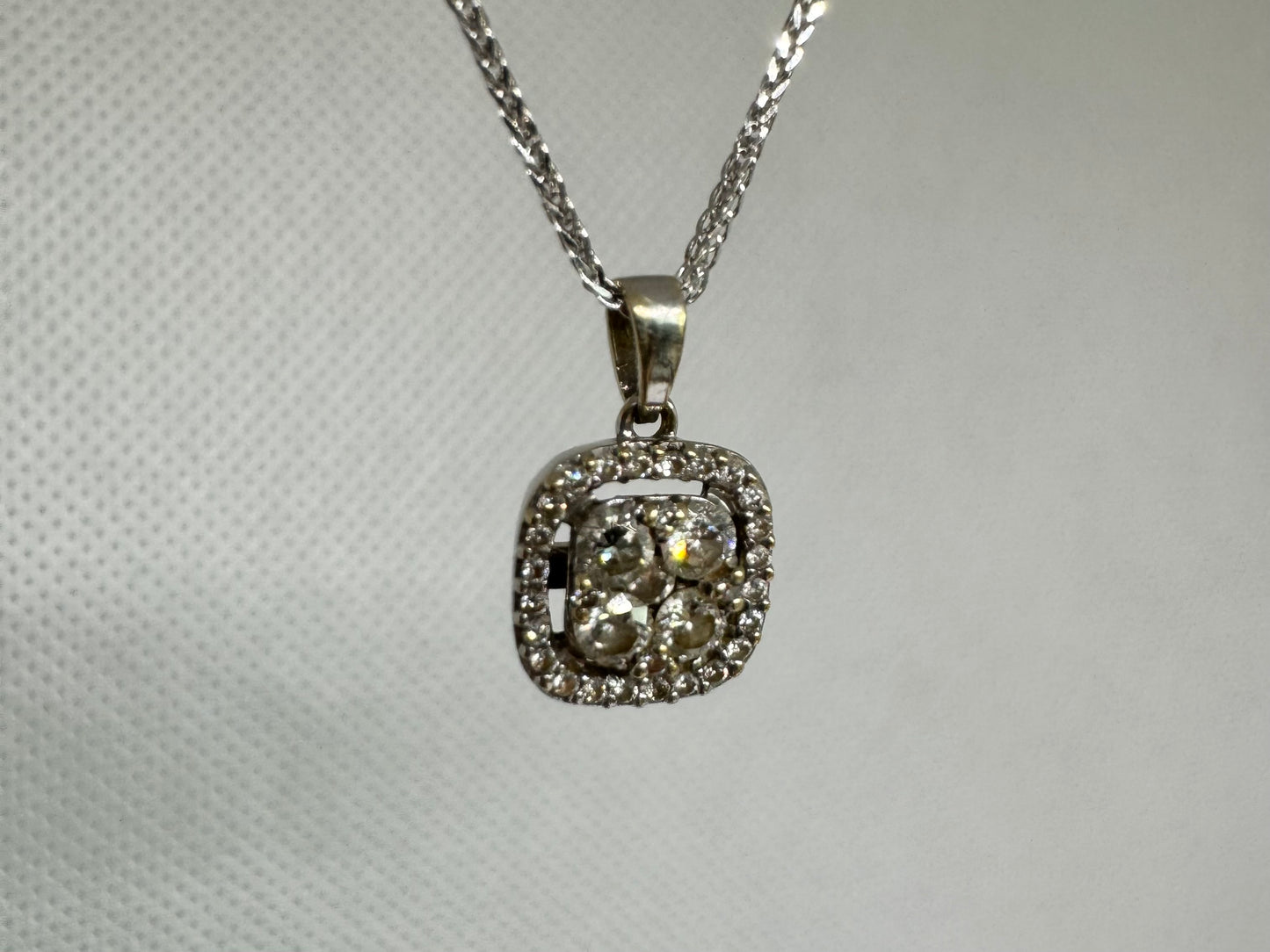 שרשרת זהב 14K משובצת יהלומים