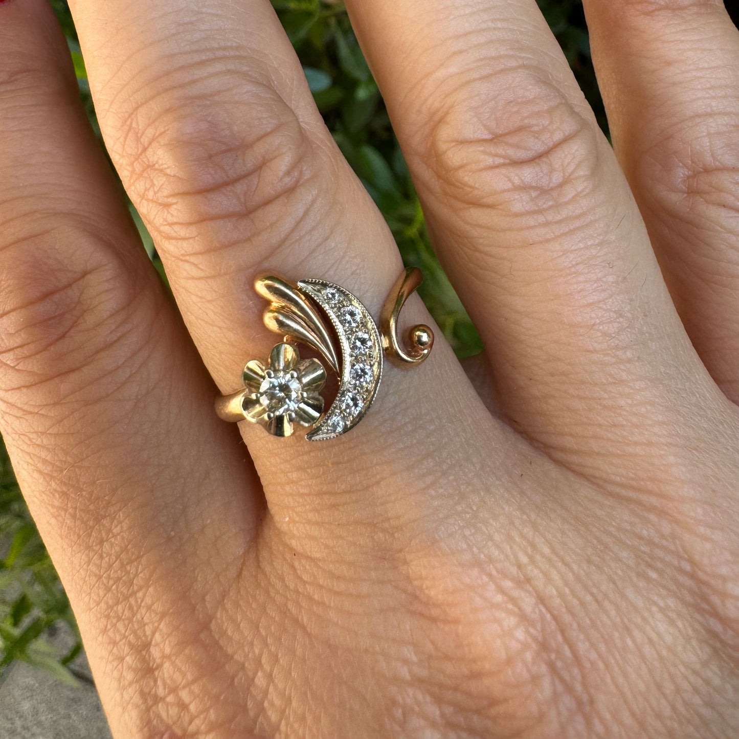 טבעת זהב 14K משובצת יהלומים