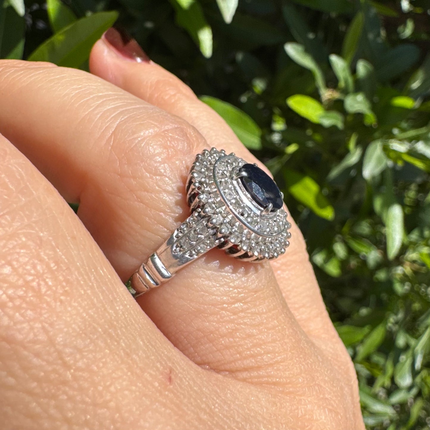 טבעת זהב 14K משובצת ספיר ויהלומים