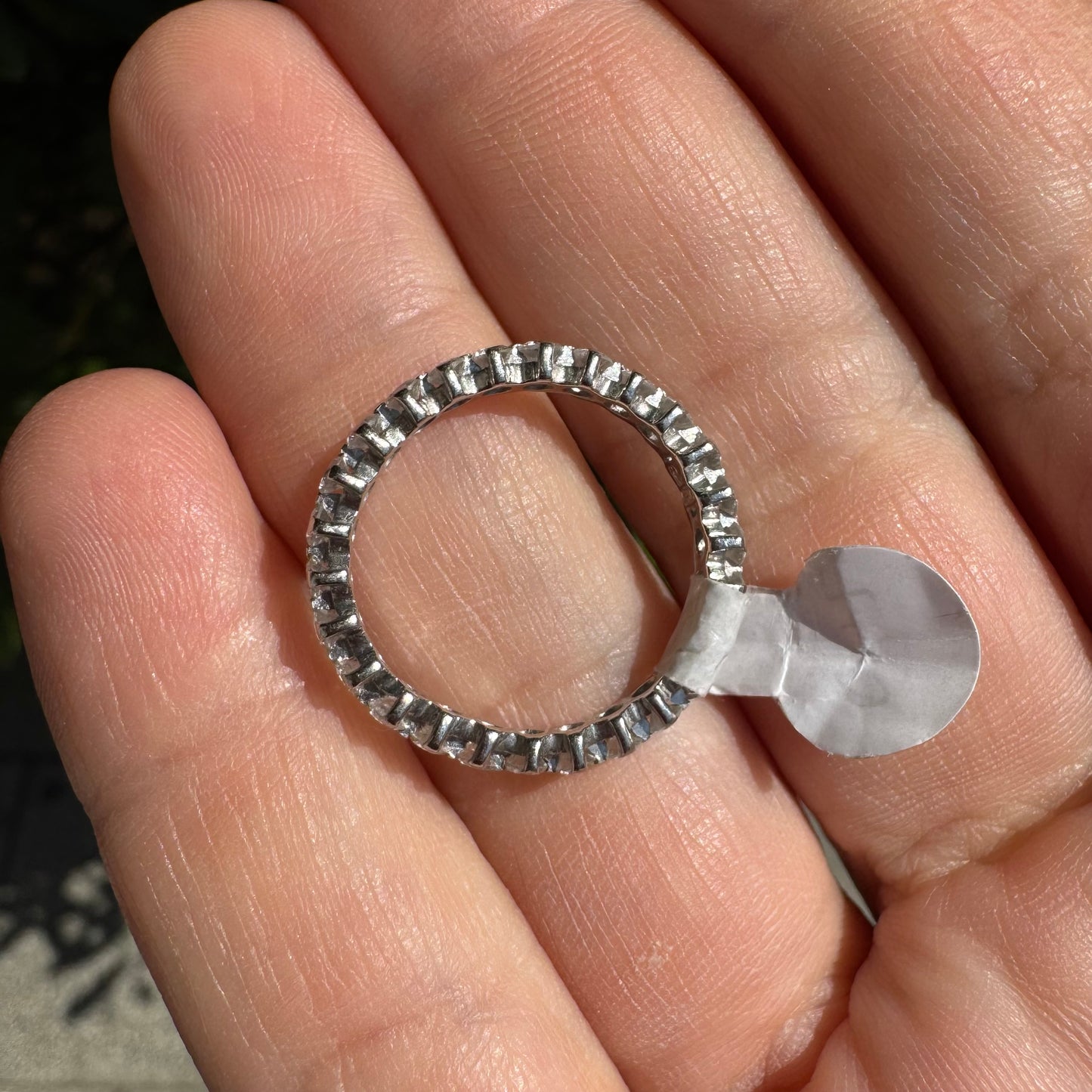 טבעת נצח זהב 18K משובצת יהלומים