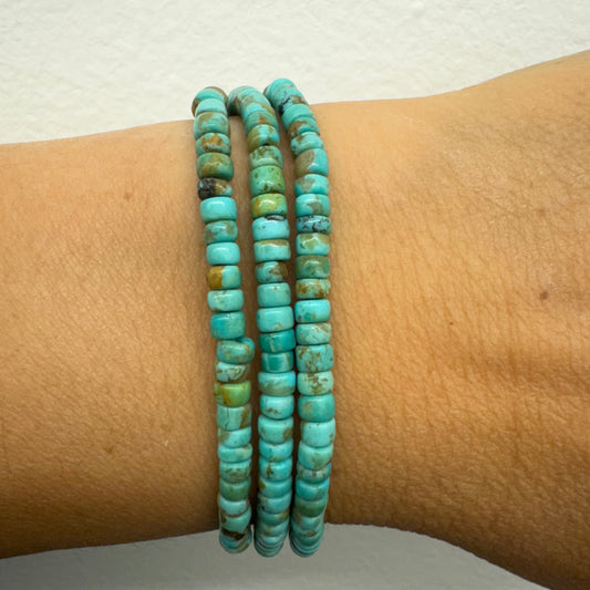 18K gold “H.Stern” triple Turquoise bracelet with natural beads