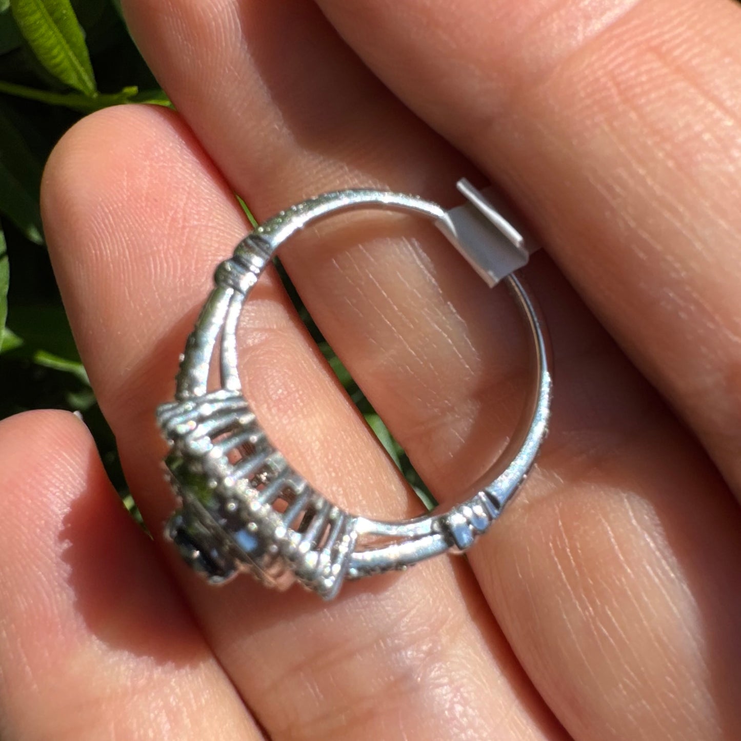 טבעת זהב 14K משובצת ספיר ויהלומים