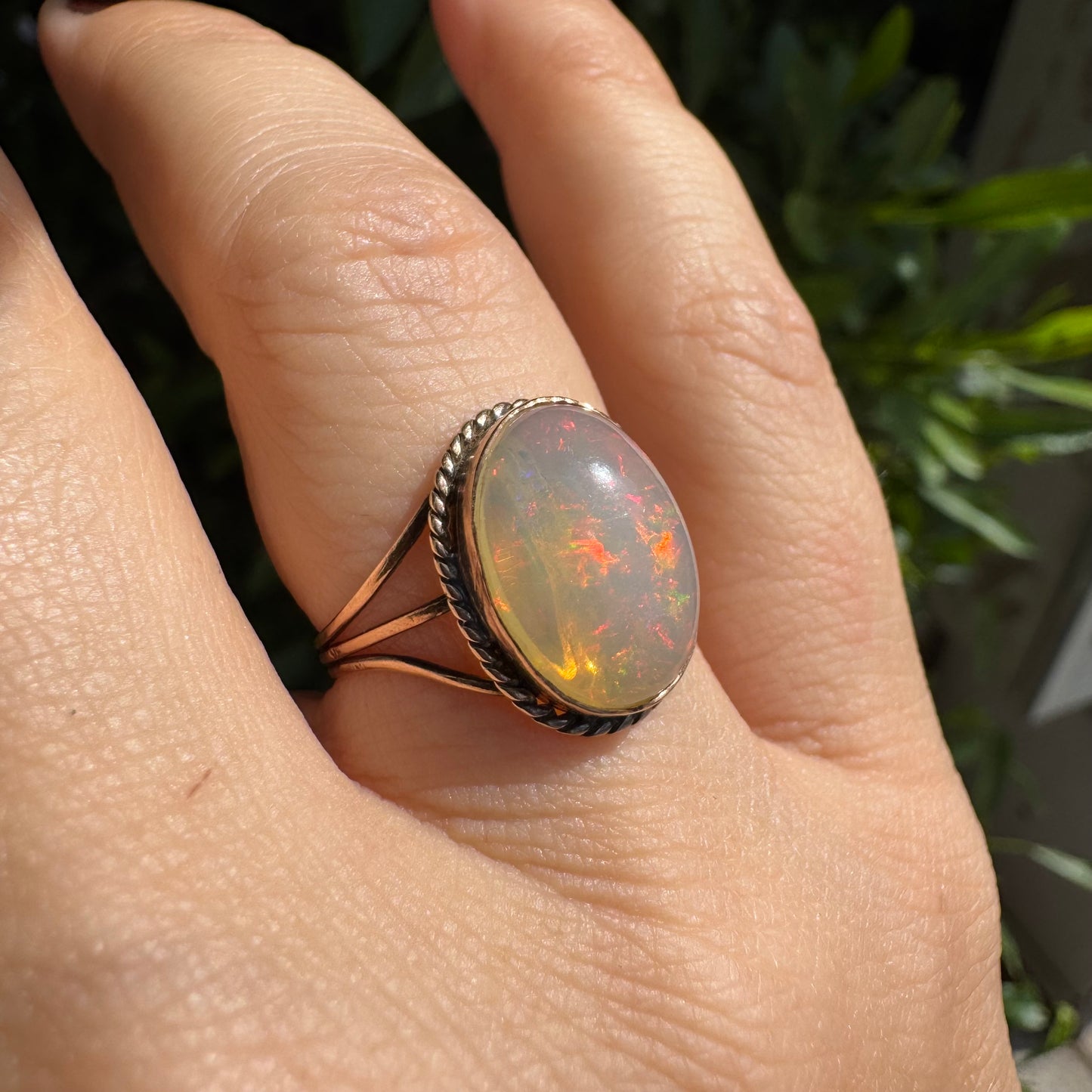 10K gold ring set with Opal