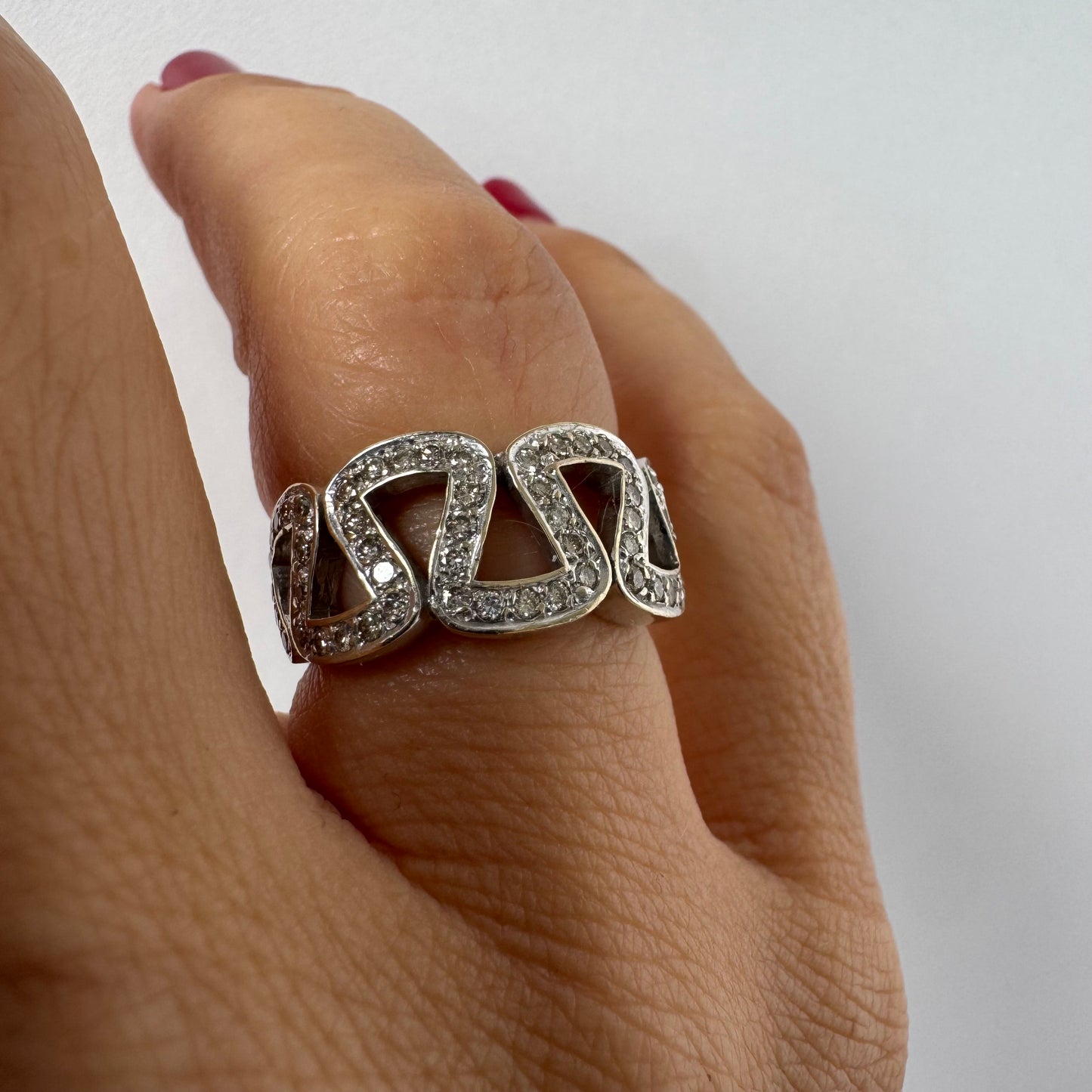 18K gold ring set with Diamonds in a modern geometric design