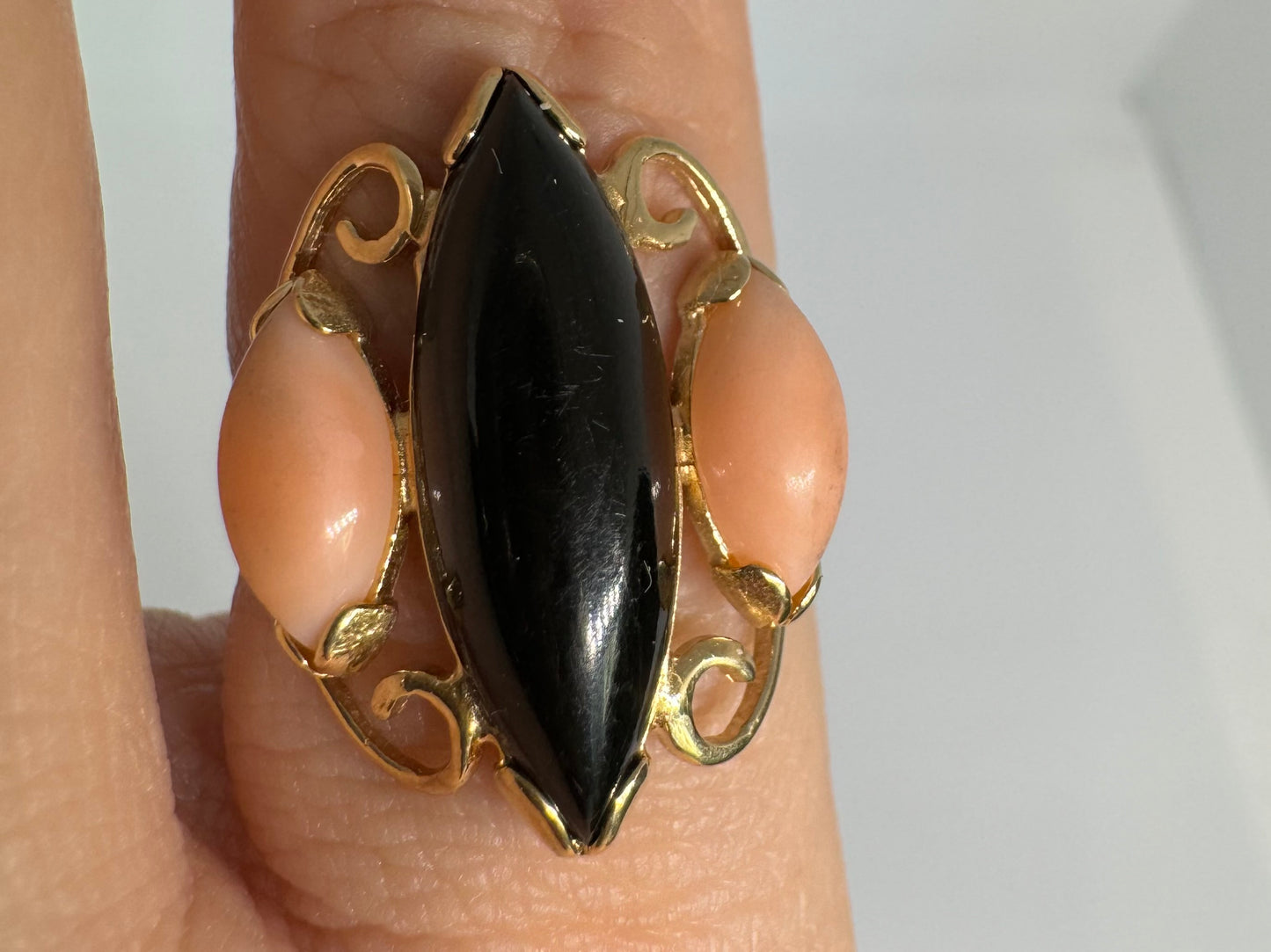 14K gold ring set with Black Onyx & Coral