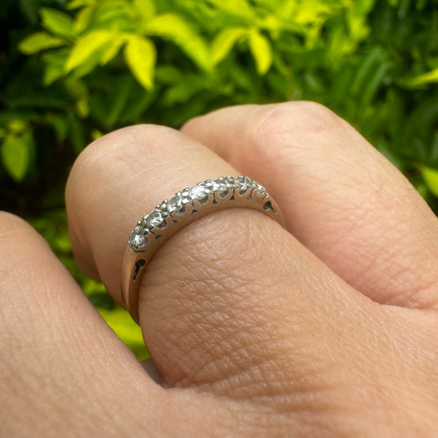 טבעת זהב 14K משובצת יהלומים