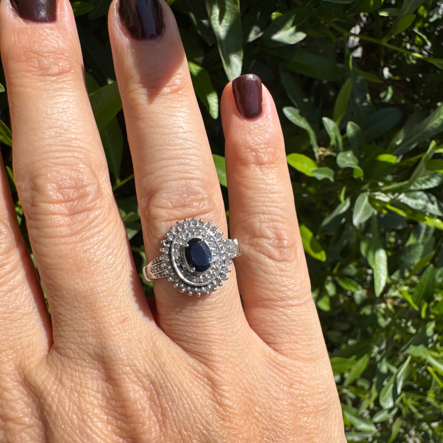 טבעת זהב 14K משובצת ספיר ויהלומים