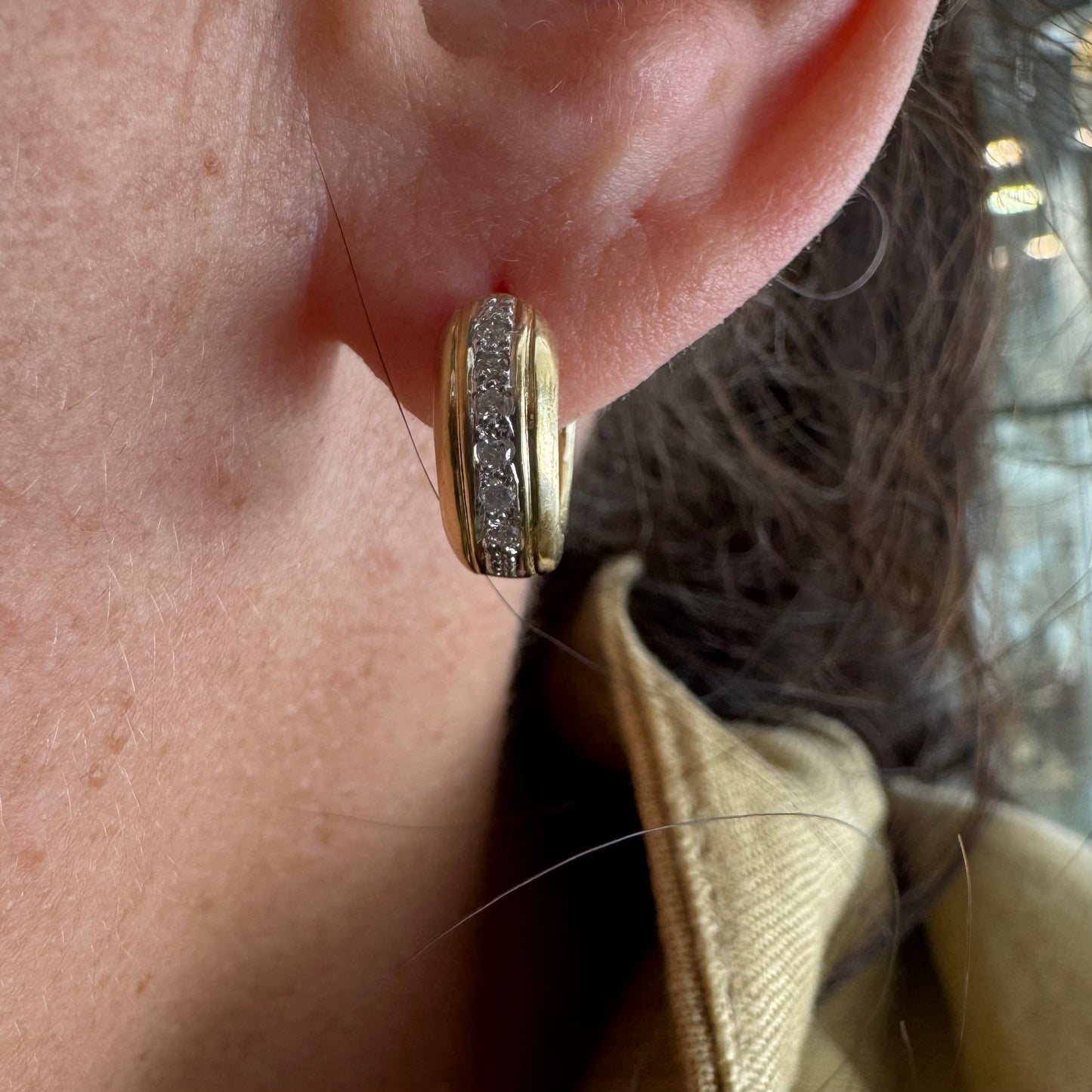 14K gold hoop earrings set with Diamonds