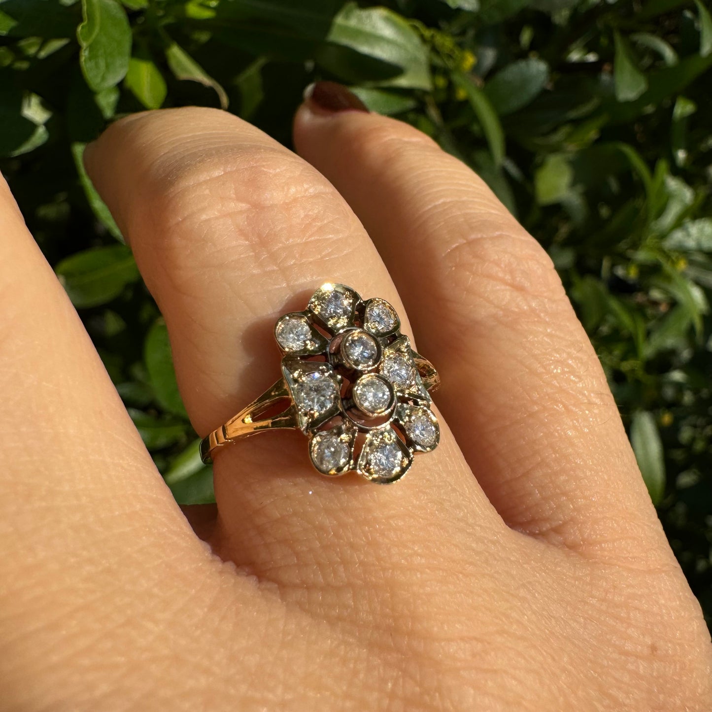 14K gold ring set with Diamonds