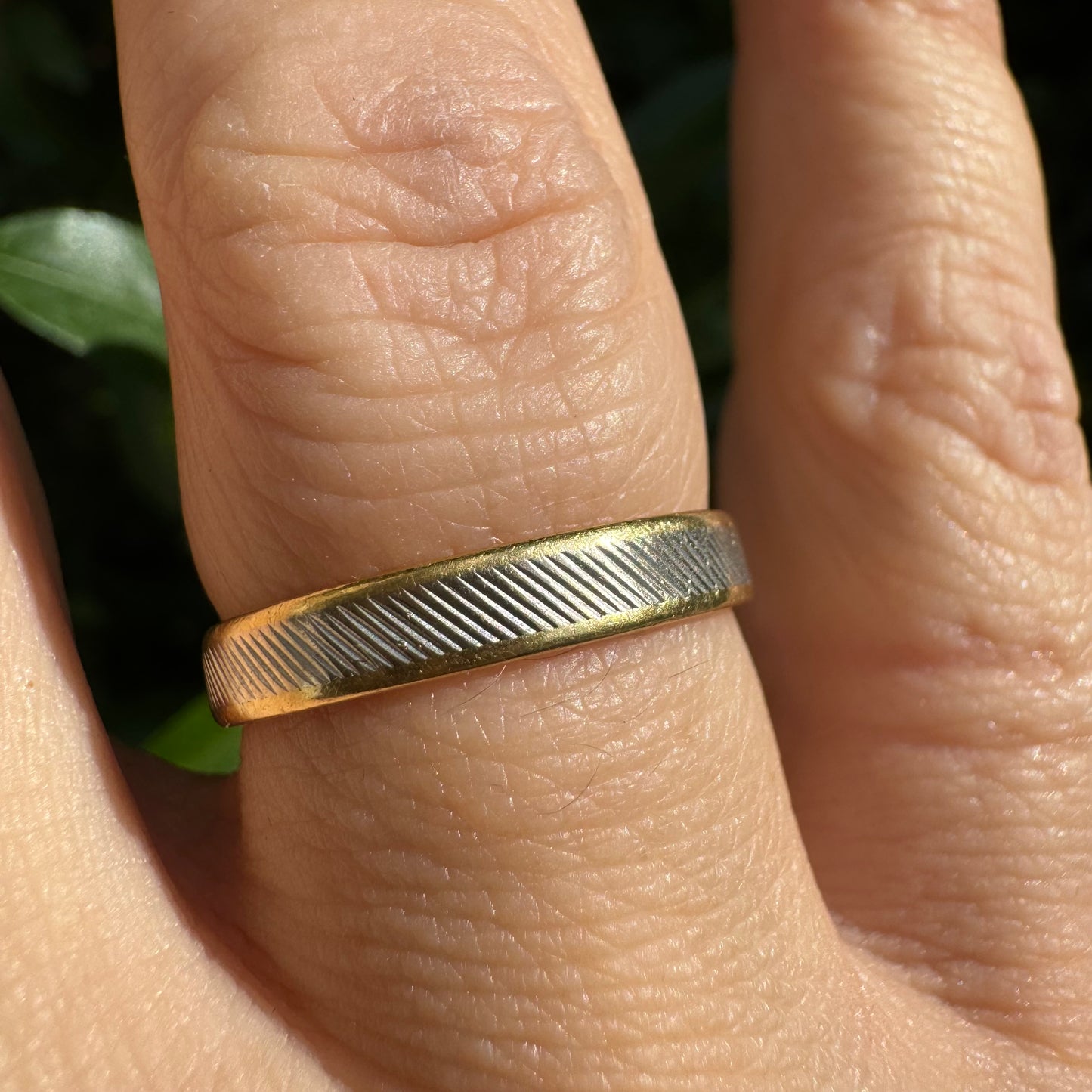18K gold ring