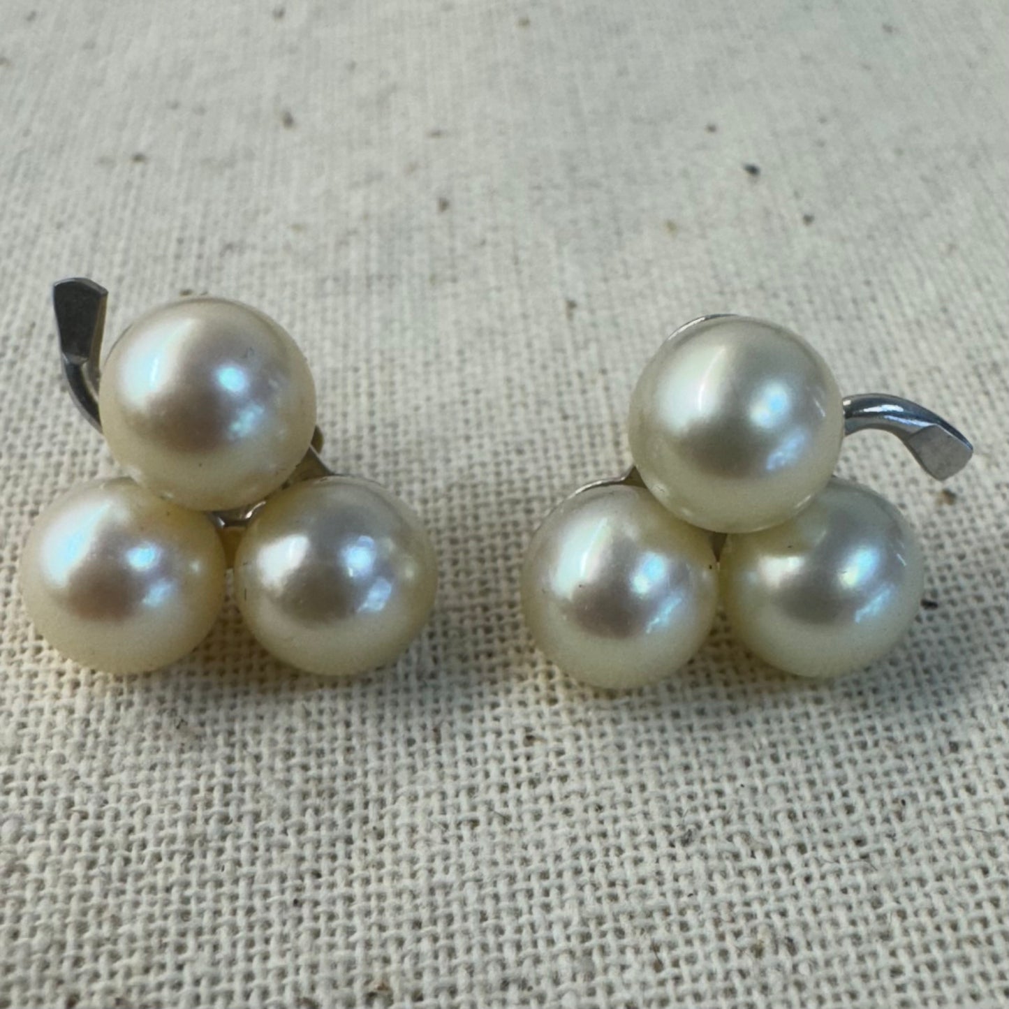 14K gold Stud Earrings set with Pearls