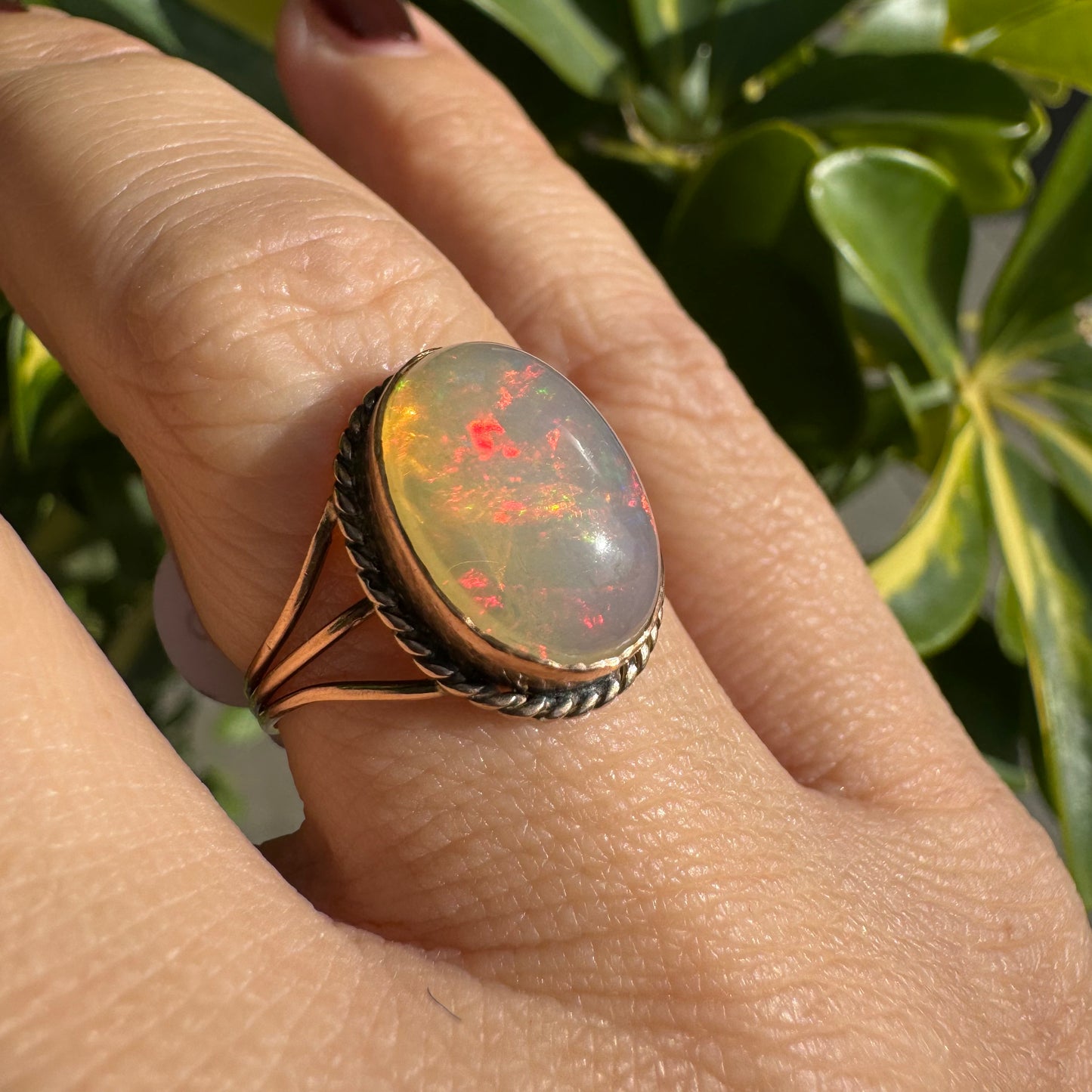 10K gold ring set with Opal