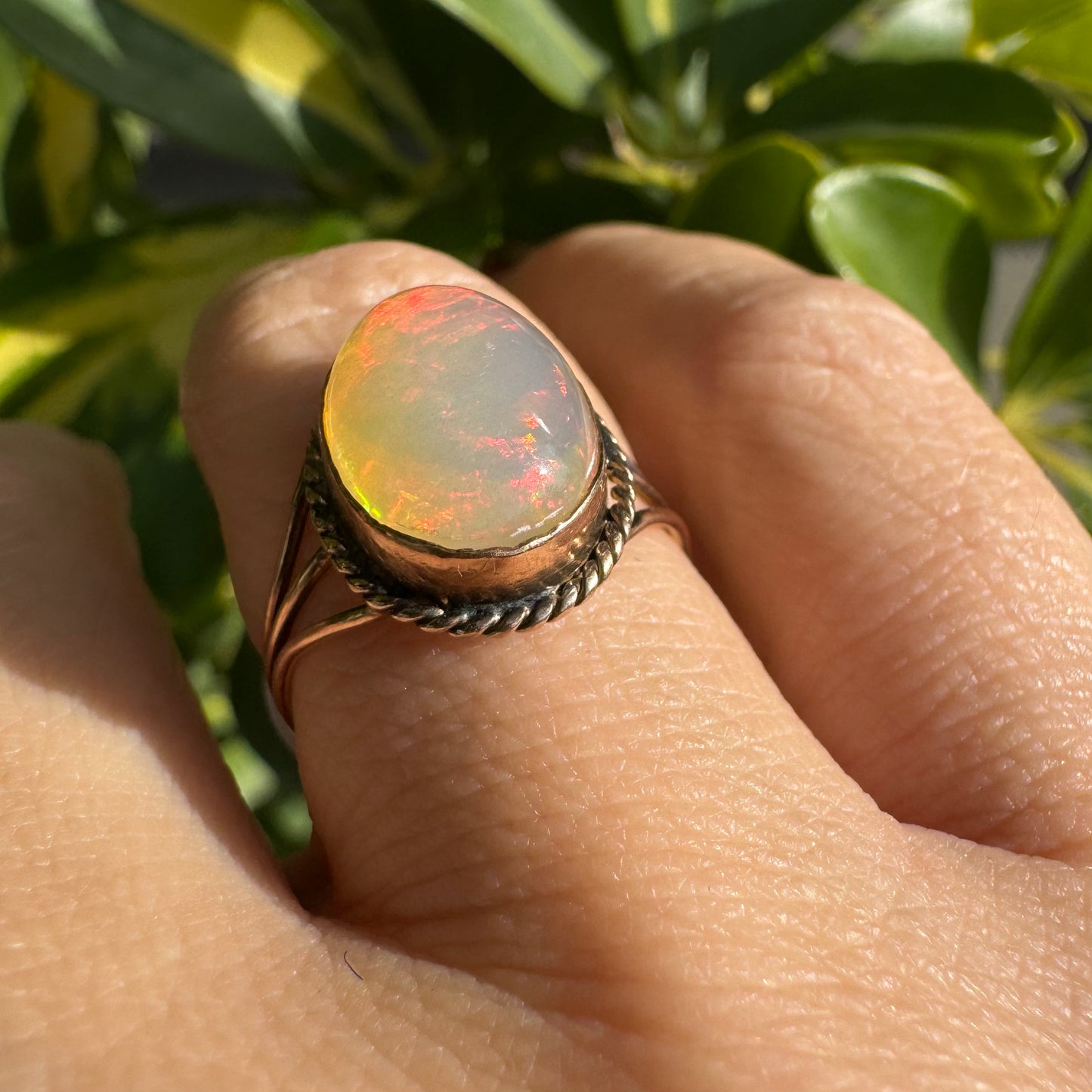 10K gold ring set with Opal