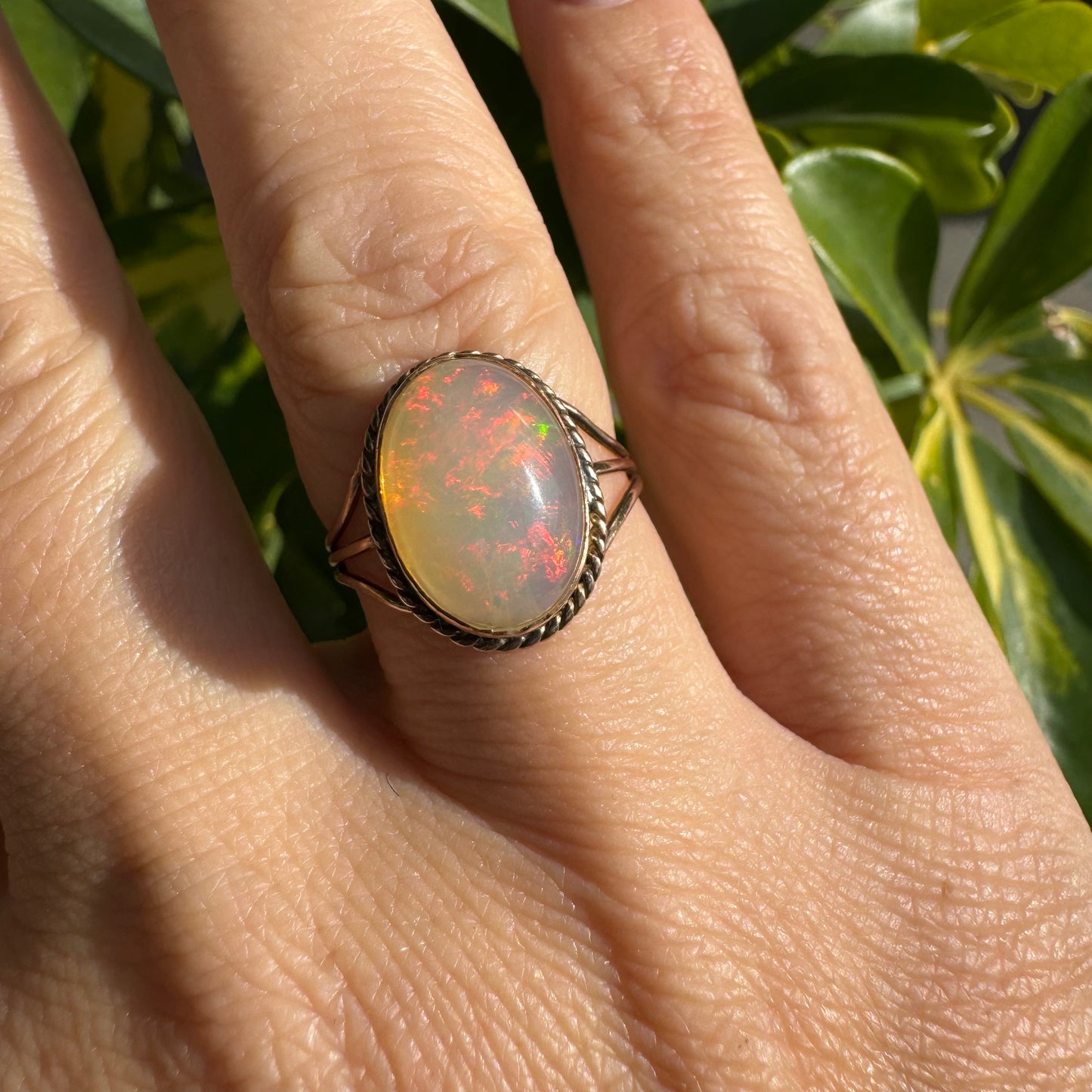10K gold ring set with Opal