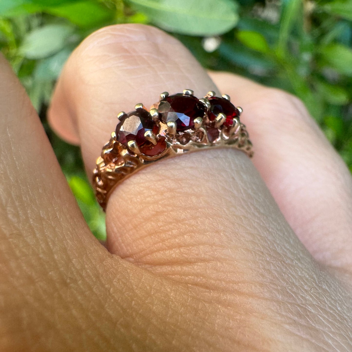 10K gold ring set with Garnet