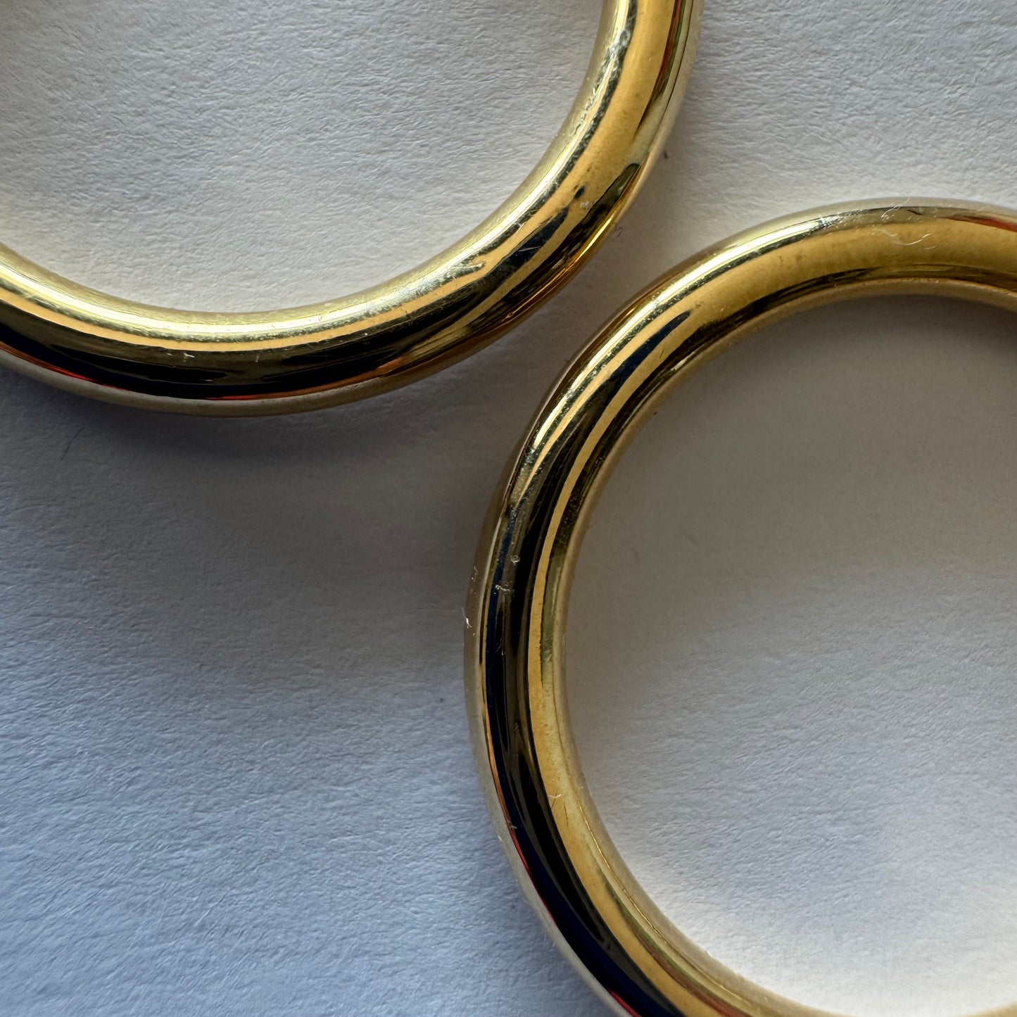 Classic 14K yellow gold hoop earrings