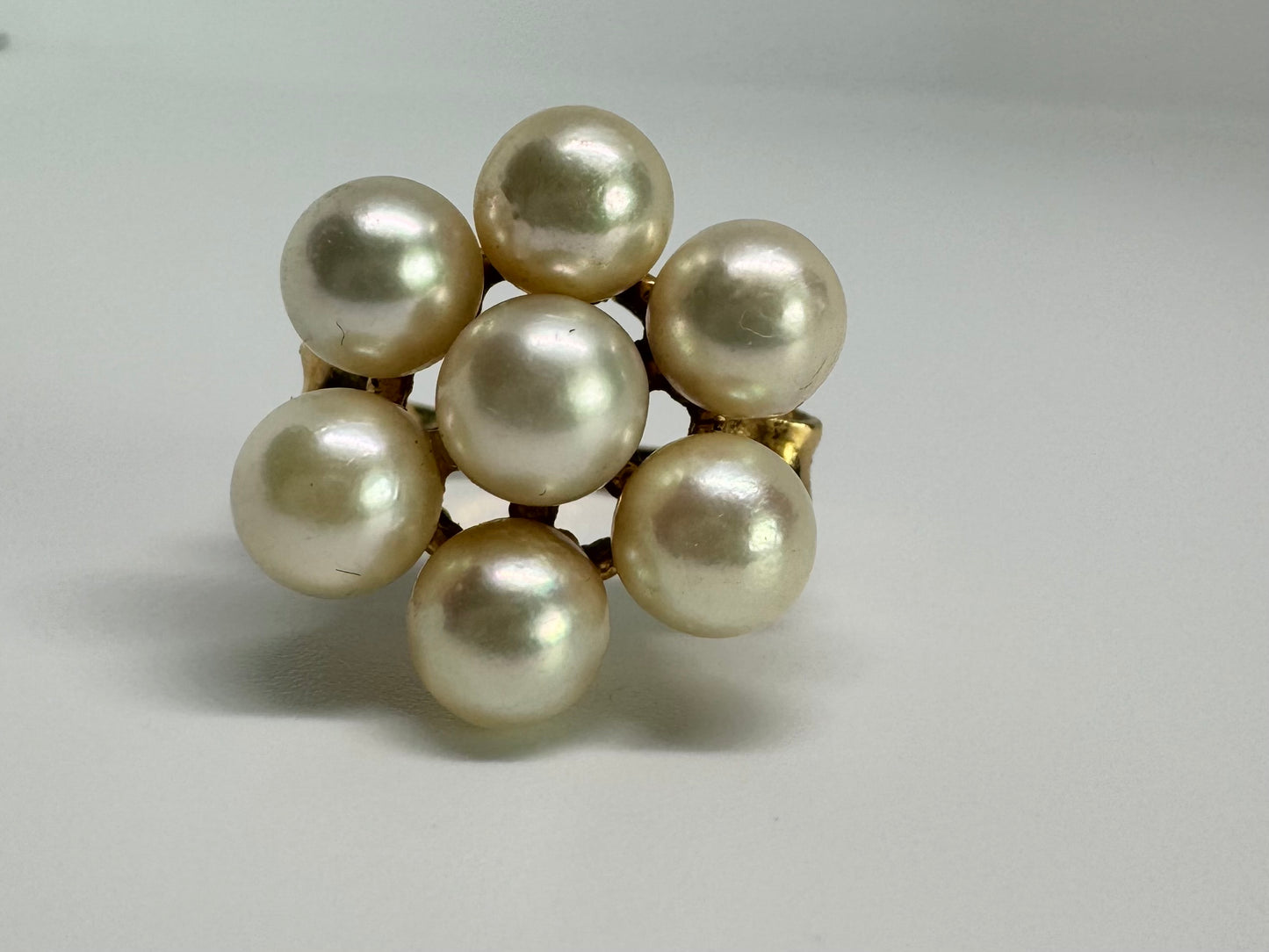 14K Gold Ring Set With 7 Pearls