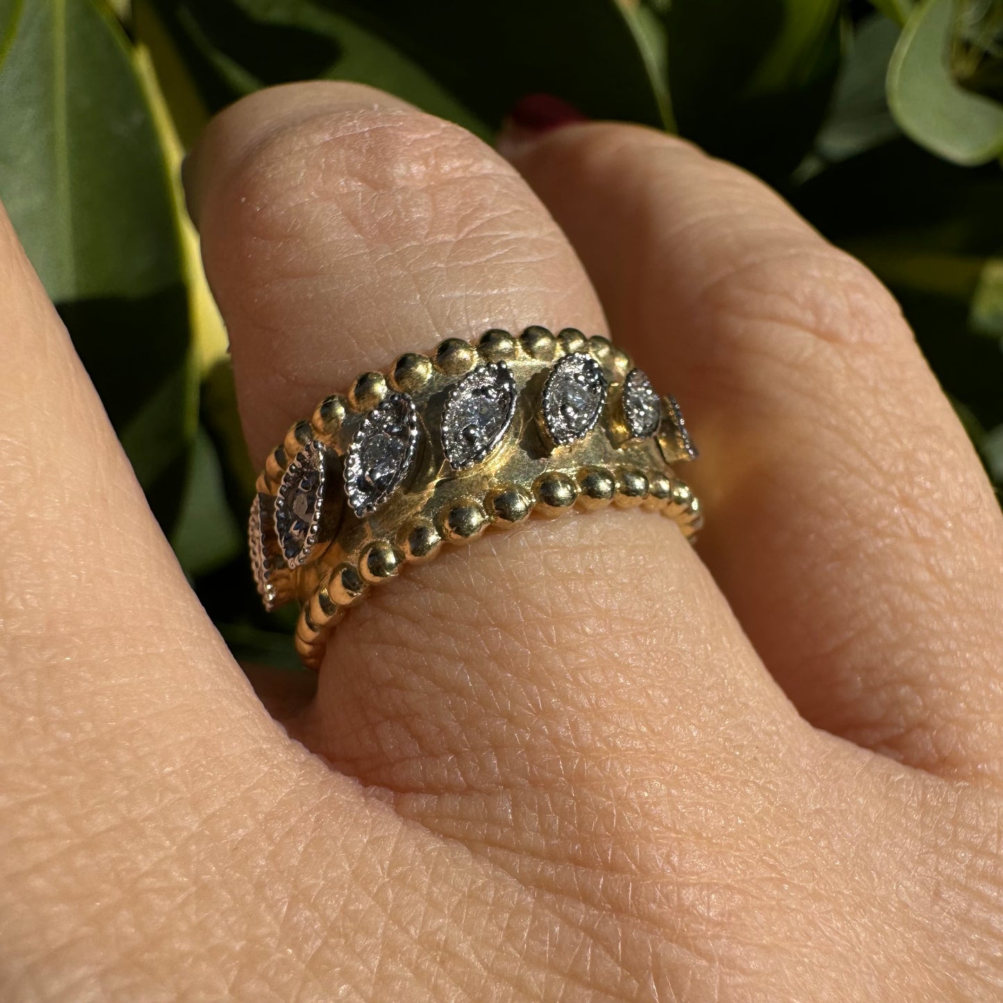 14K gold ring set with Diamonds