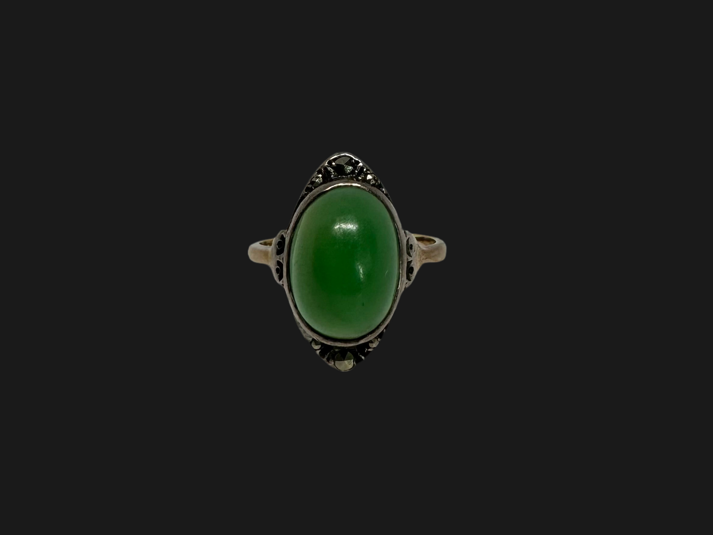 9K gold ring set with green Jade & Diamonds