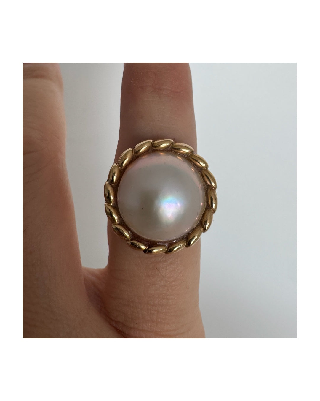 14K gold ring set with pearl