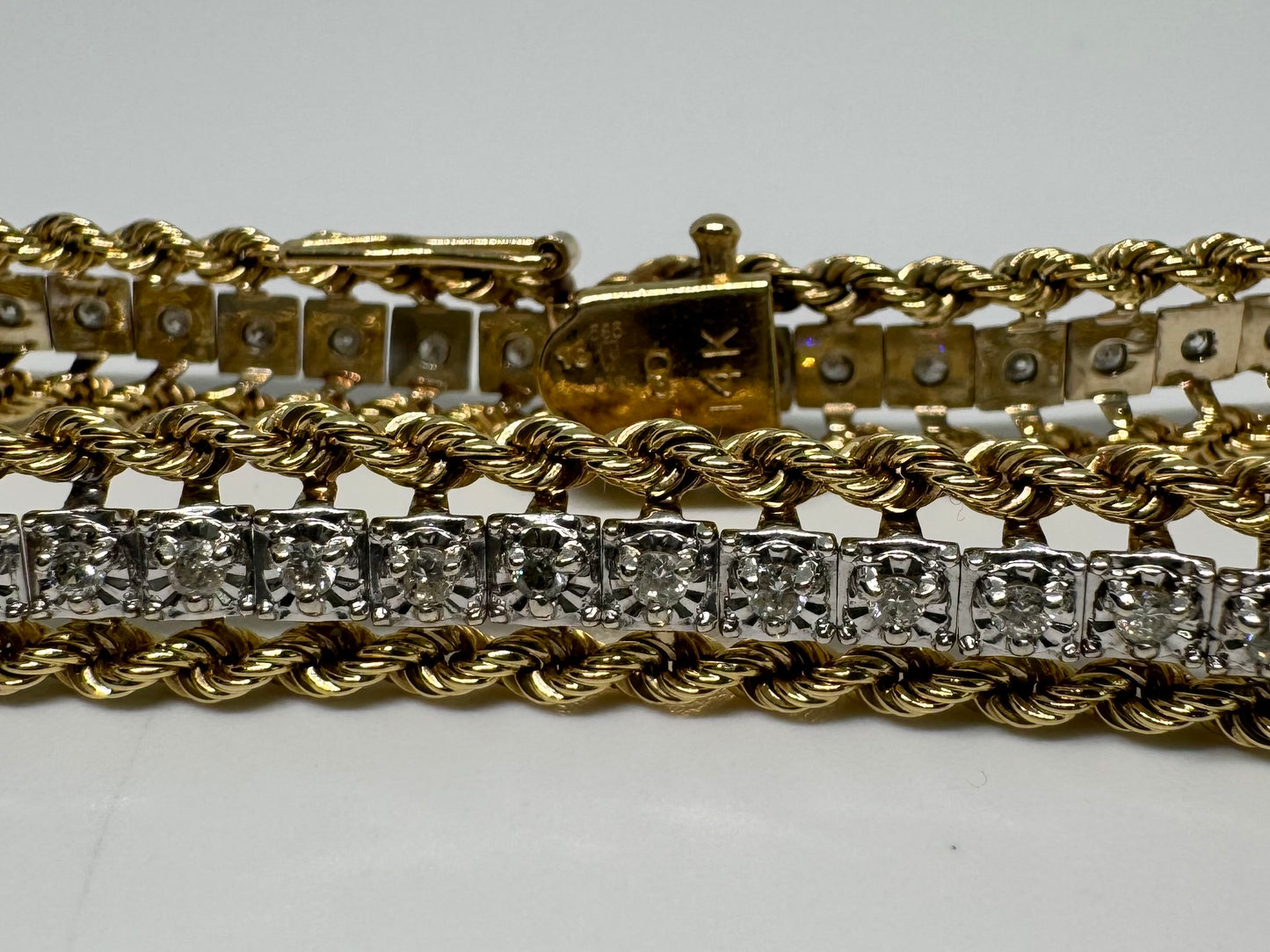 14K gold bracelet set with Diamonds