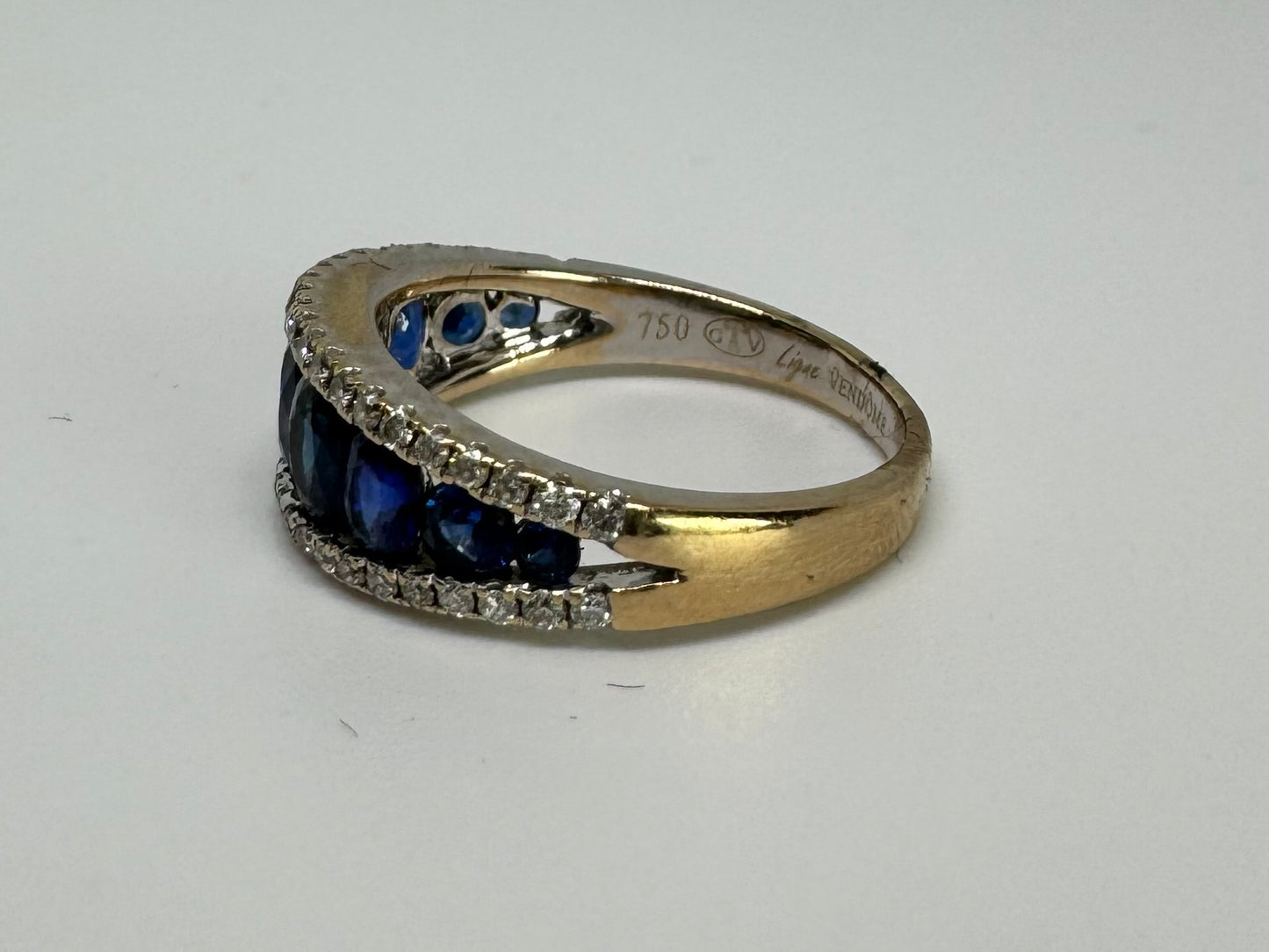 18K gold ring Sapphire & Diamonds