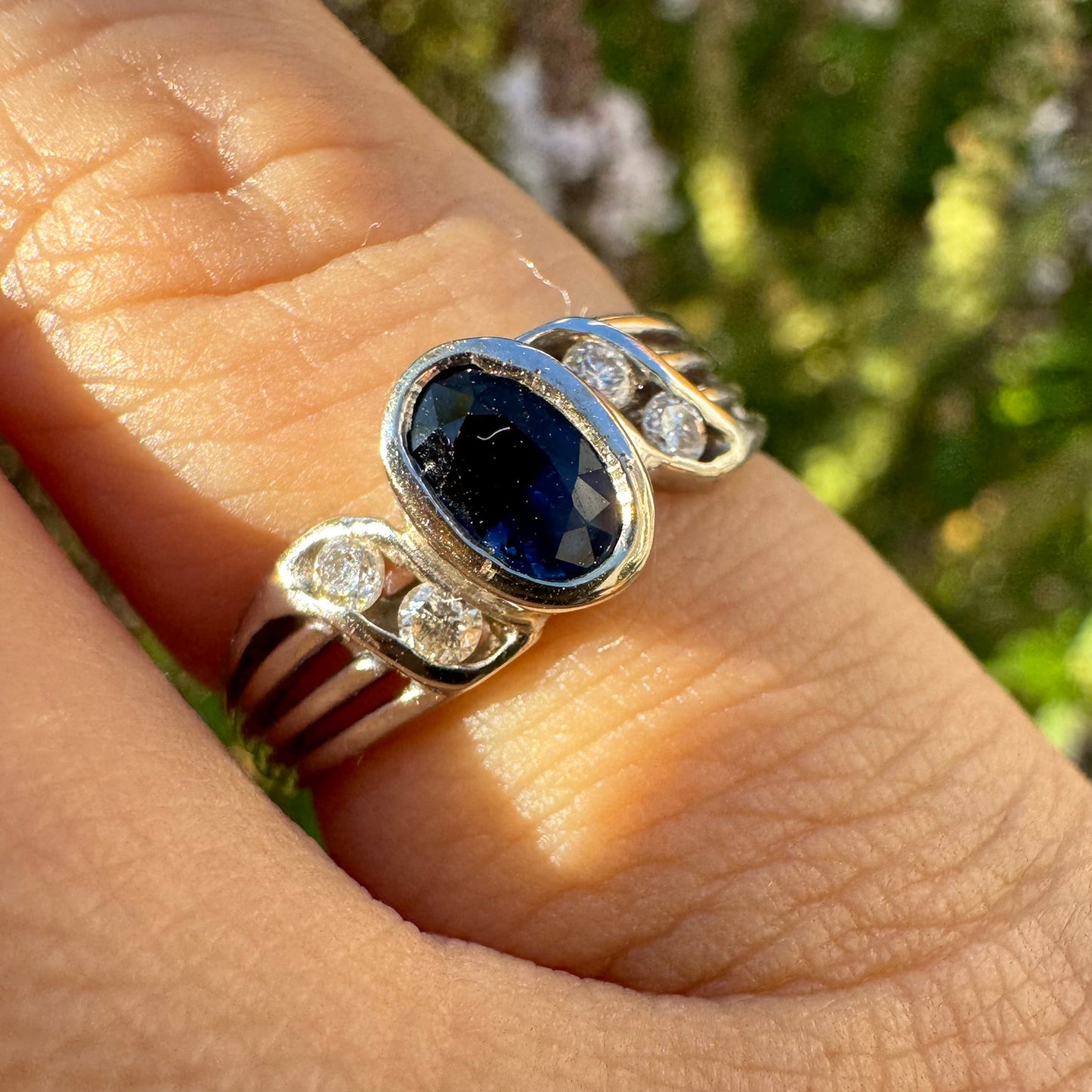 14K gold ring set with Sapphire & Diamond